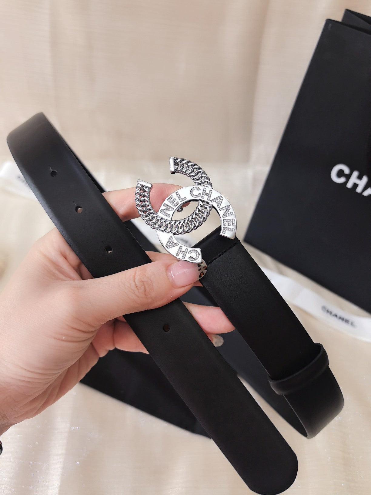 DOUBLE C CHAIN BELT 30MM IN BLACK CALFSKIN LOGO CRYSTAL GOLD BUCKLE