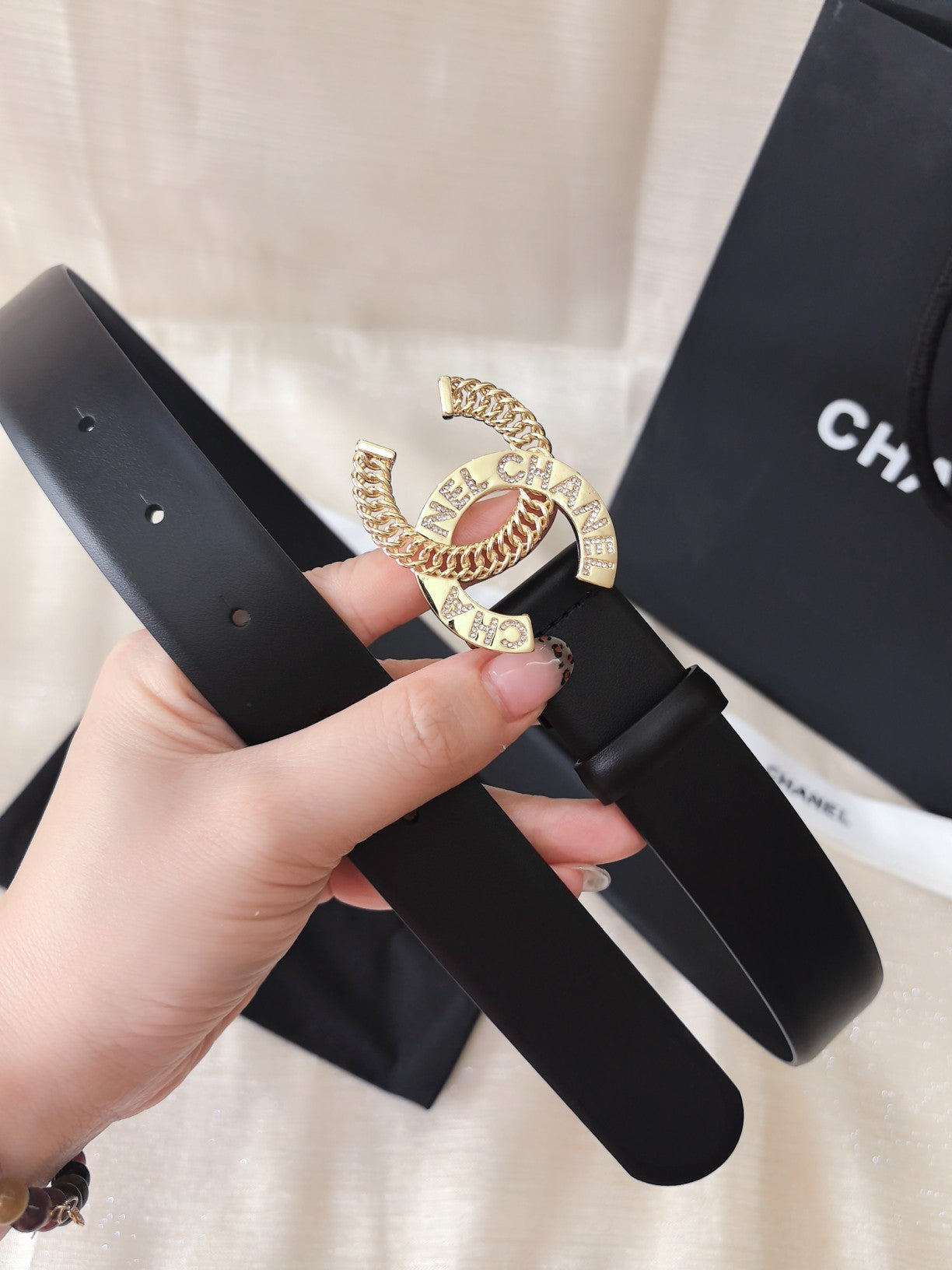 CC MEDIUM 30 MM BELT BLACK CALFSKIN GOLD HARDWARE WITH LETTER