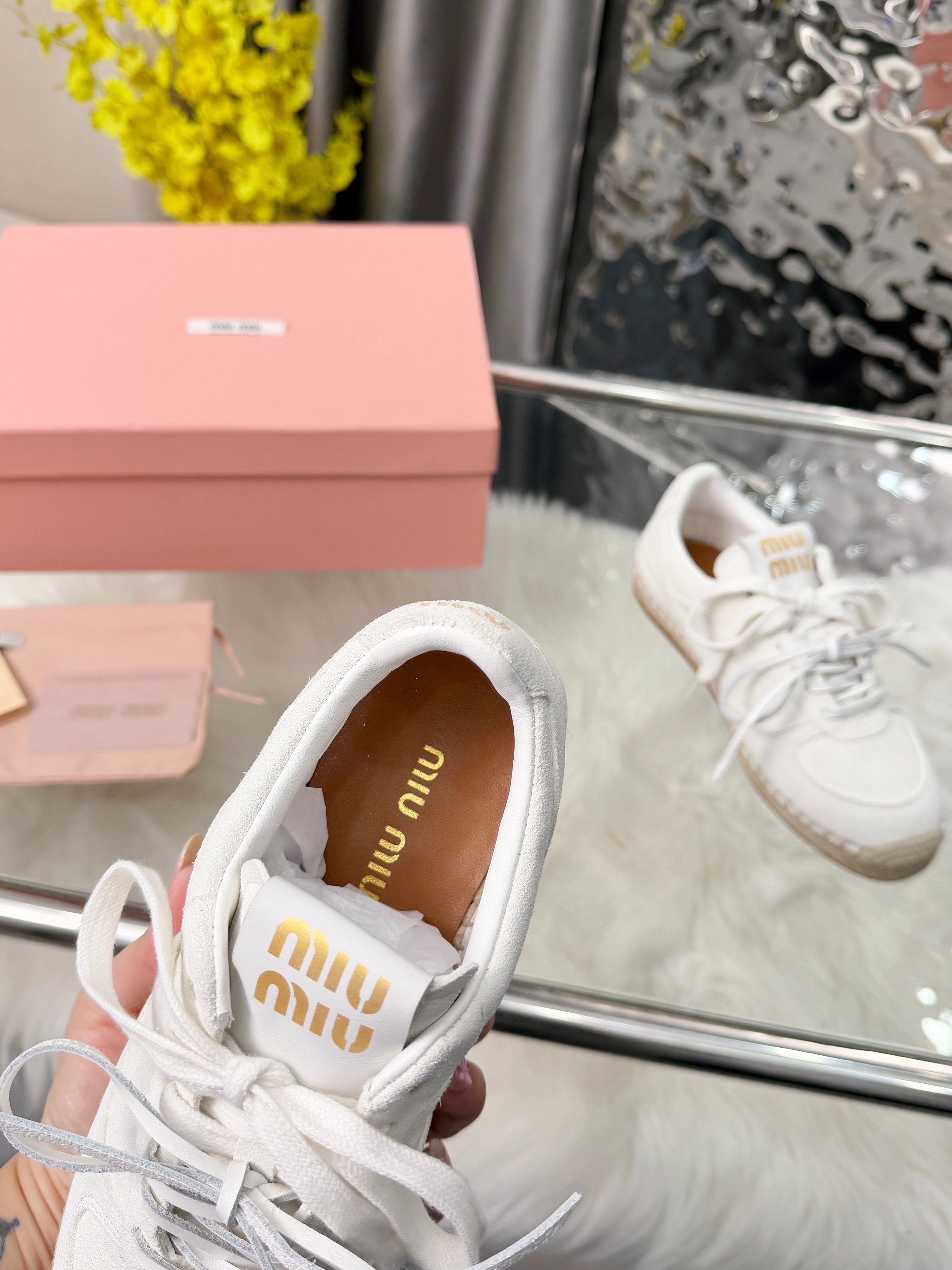 MIUMIU 26S SNEAKERS IN WHITE SUEDE