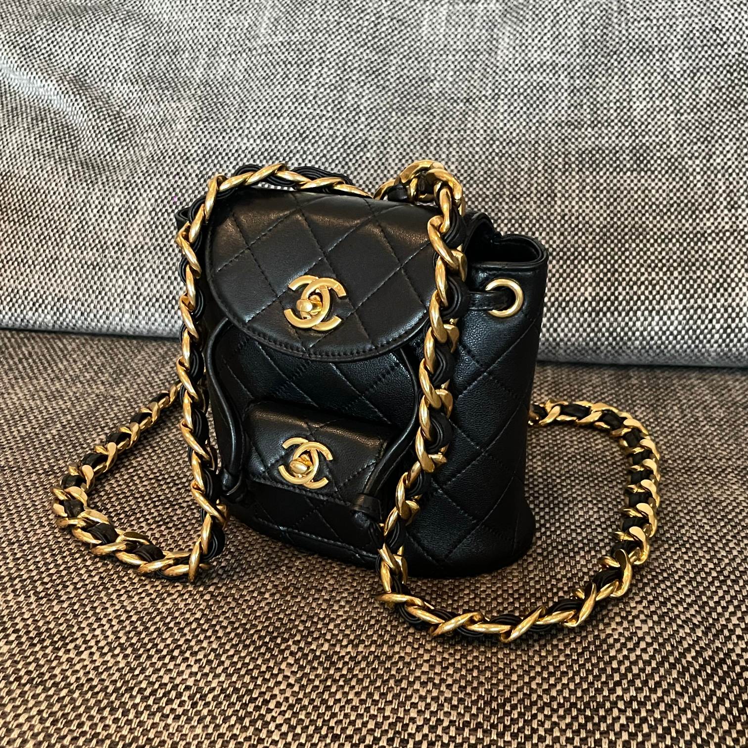 CHANEL 26S BACKPACK 17 IN BLACK QUILTED LAMBSKIN GOLD HARDWARE