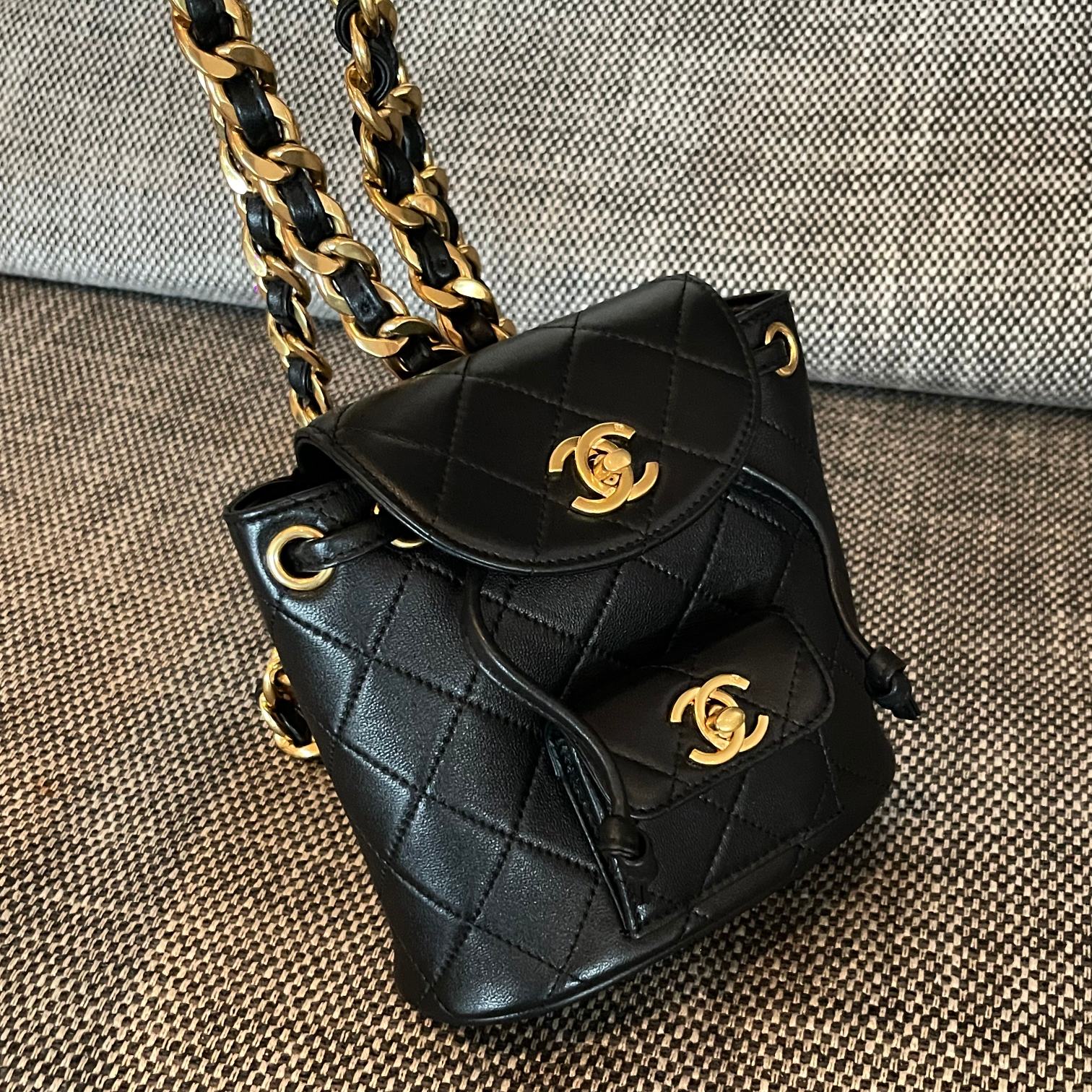 CHANEL 26S BACKPACK 17 IN BLACK QUILTED LAMBSKIN GOLD HARDWARE