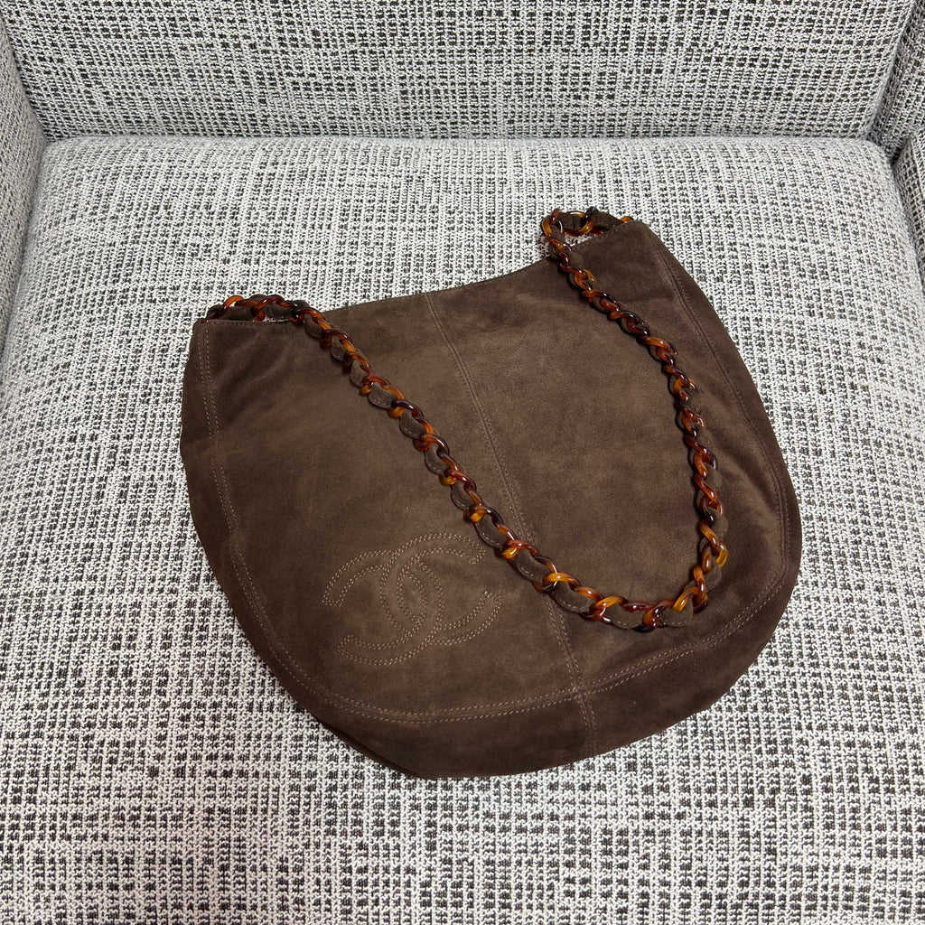 CHANEL 26S LARGE HOBO BAG 33 IN DARK BROWN SUEDE TORTOISE RESIN CHAIN