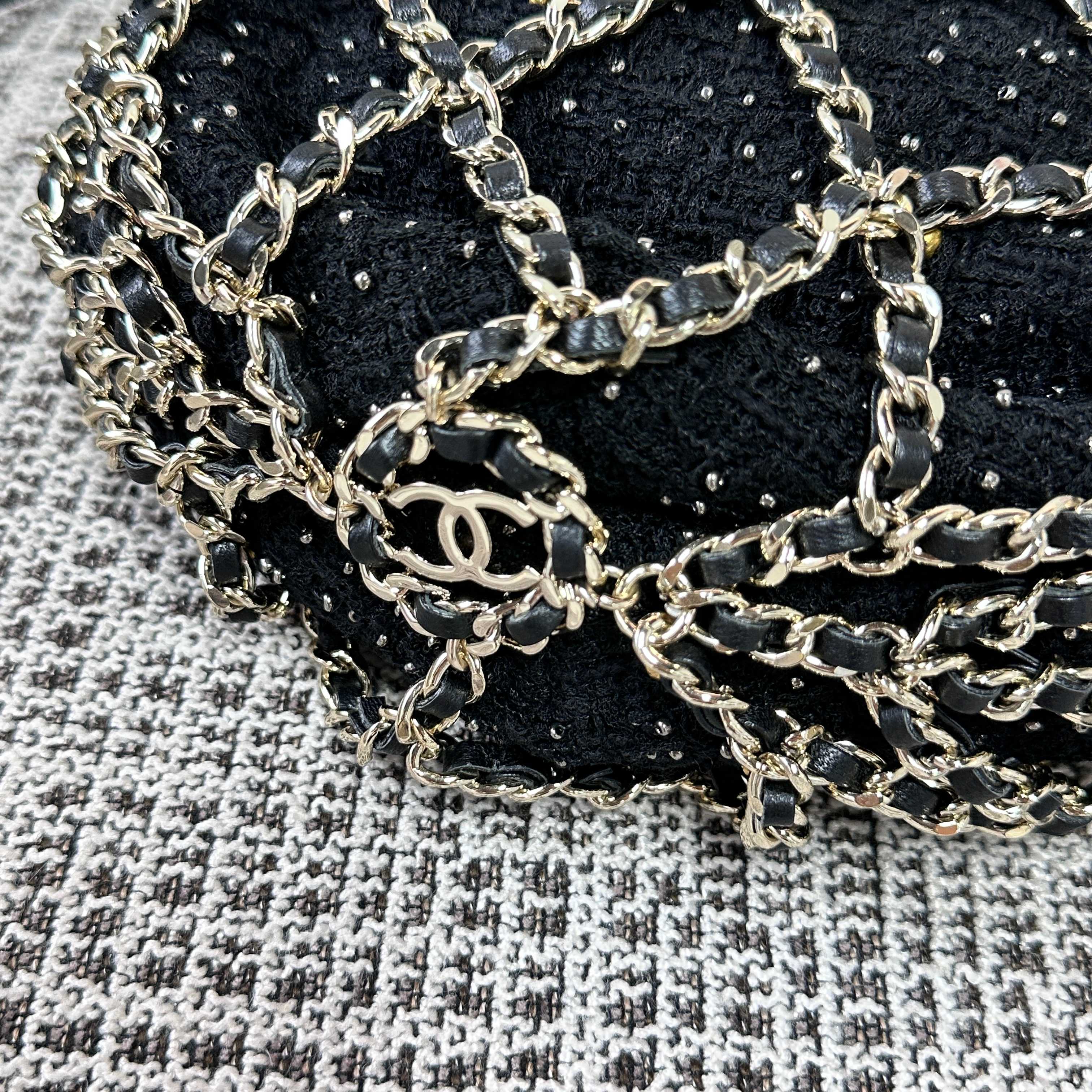 CHANEL 26S PARIS-CHENONCEAU  PRE-FALL MESH BAG 24 IN MESH GOLD HARDWARE