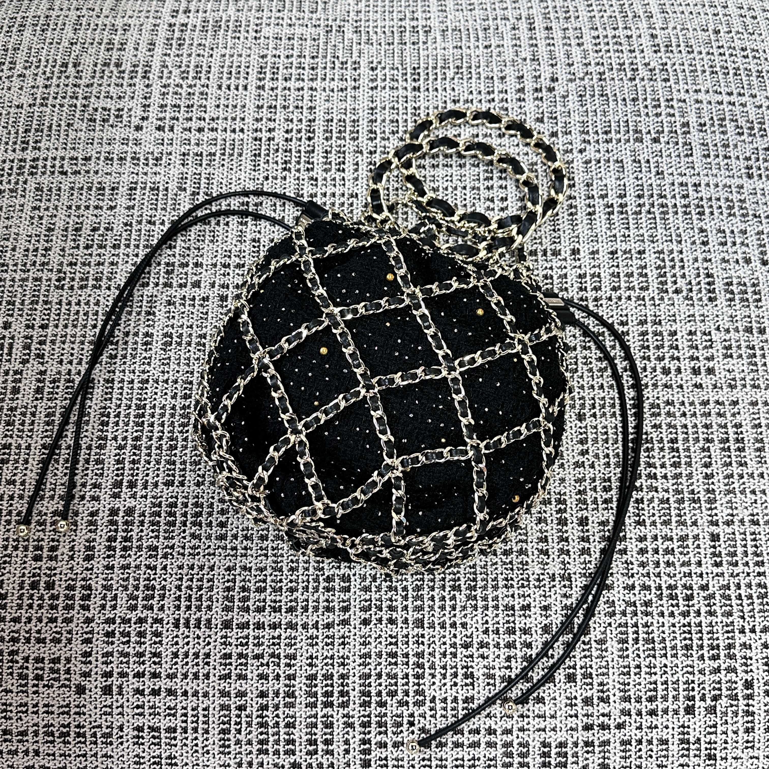 CHANEL 26S PARIS-CHENONCEAU  PRE-FALL MESH BAG 24 IN MESH GOLD HARDWARE