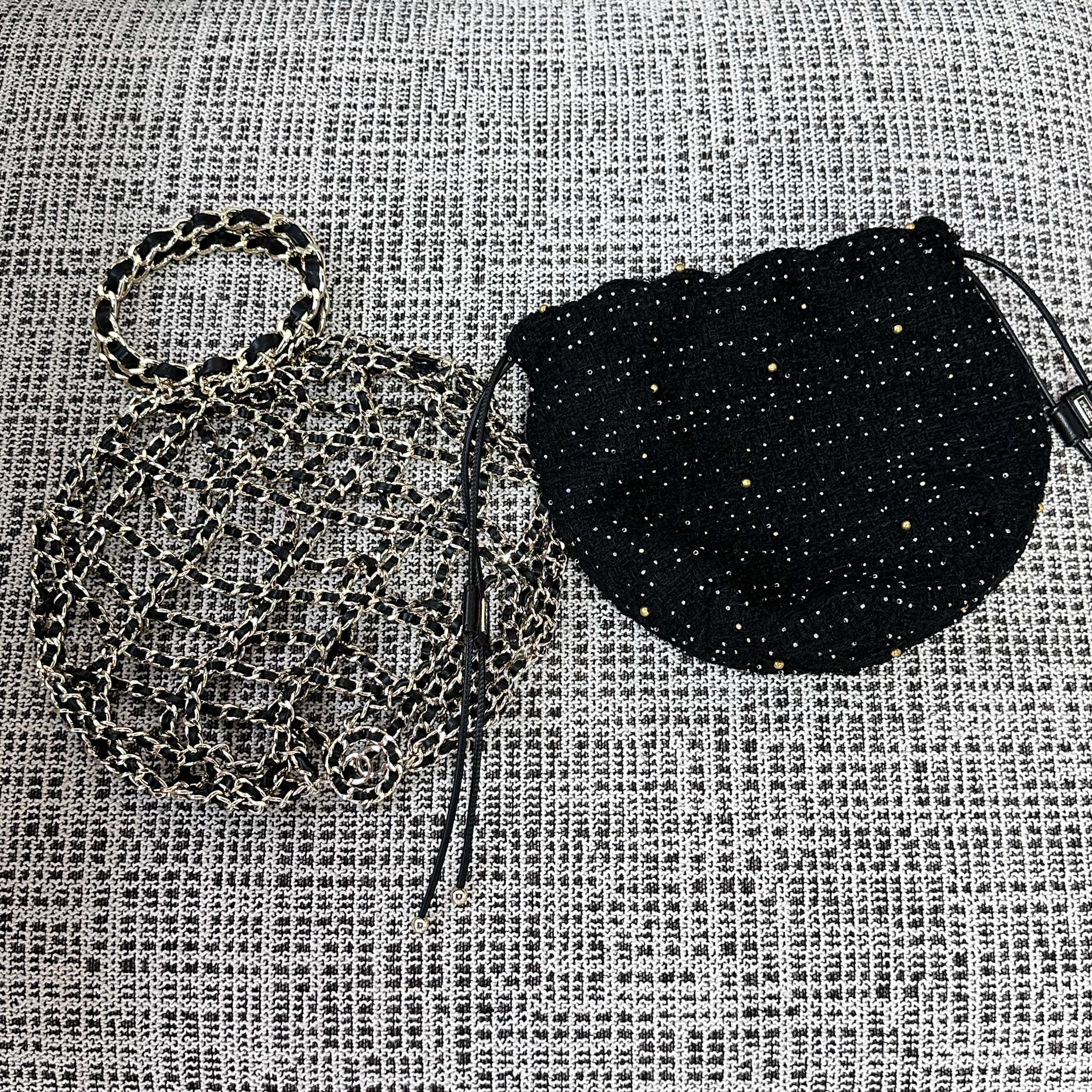 CHANEL 26S PARIS-CHENONCEAU  PRE-FALL MESH BAG 24 IN MESH GOLD HARDWARE