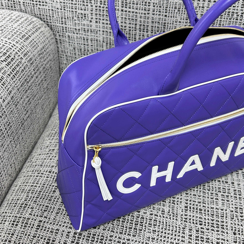 CHANEL 26S BOWLING BAG LARGE 46 IN BLUE PURPLE AND WHITE CALFSKIN GOLD HARDWARE