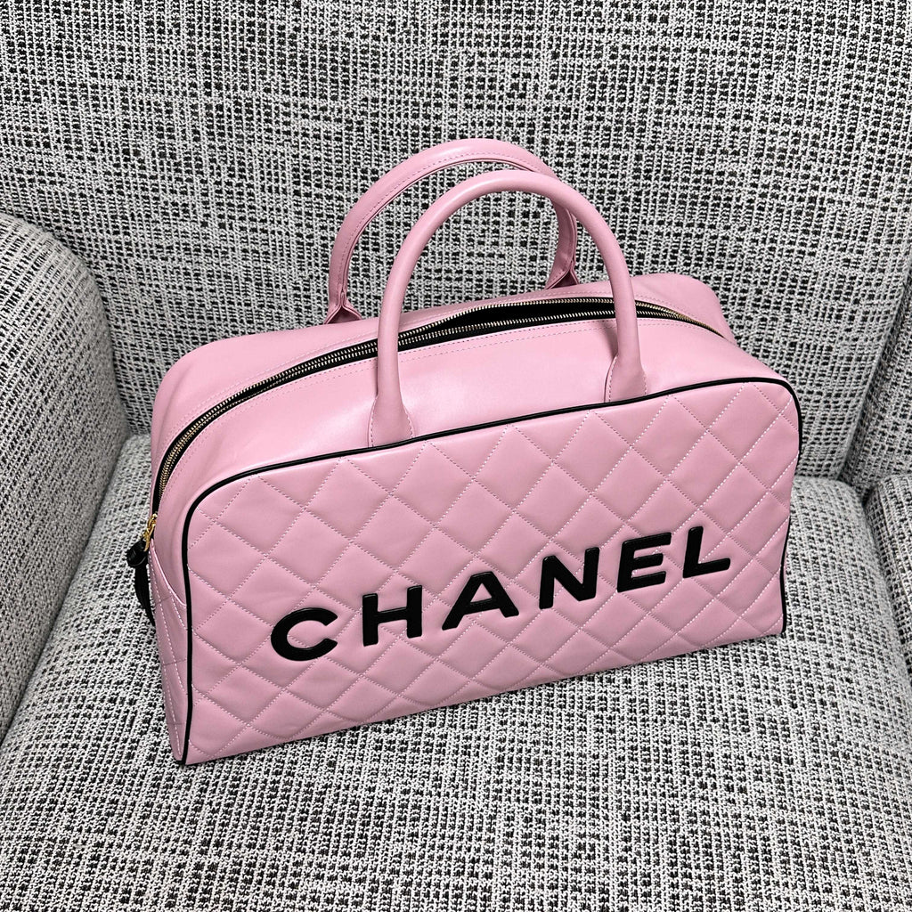 CHANEL 26S BOWLING BAG LARGE 46 IN LIGHT PINK AND BLACK CALFSKIN GOLD HARDWARE