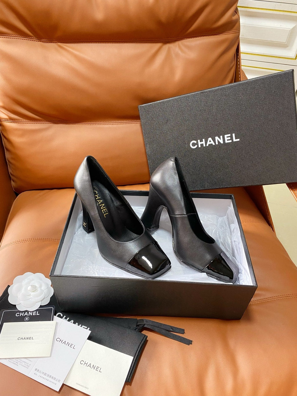 CHANEL 26S HIGH-HEEL 90 MM IN BLACK PATENT AND GUNMETAL LAMBSKIN