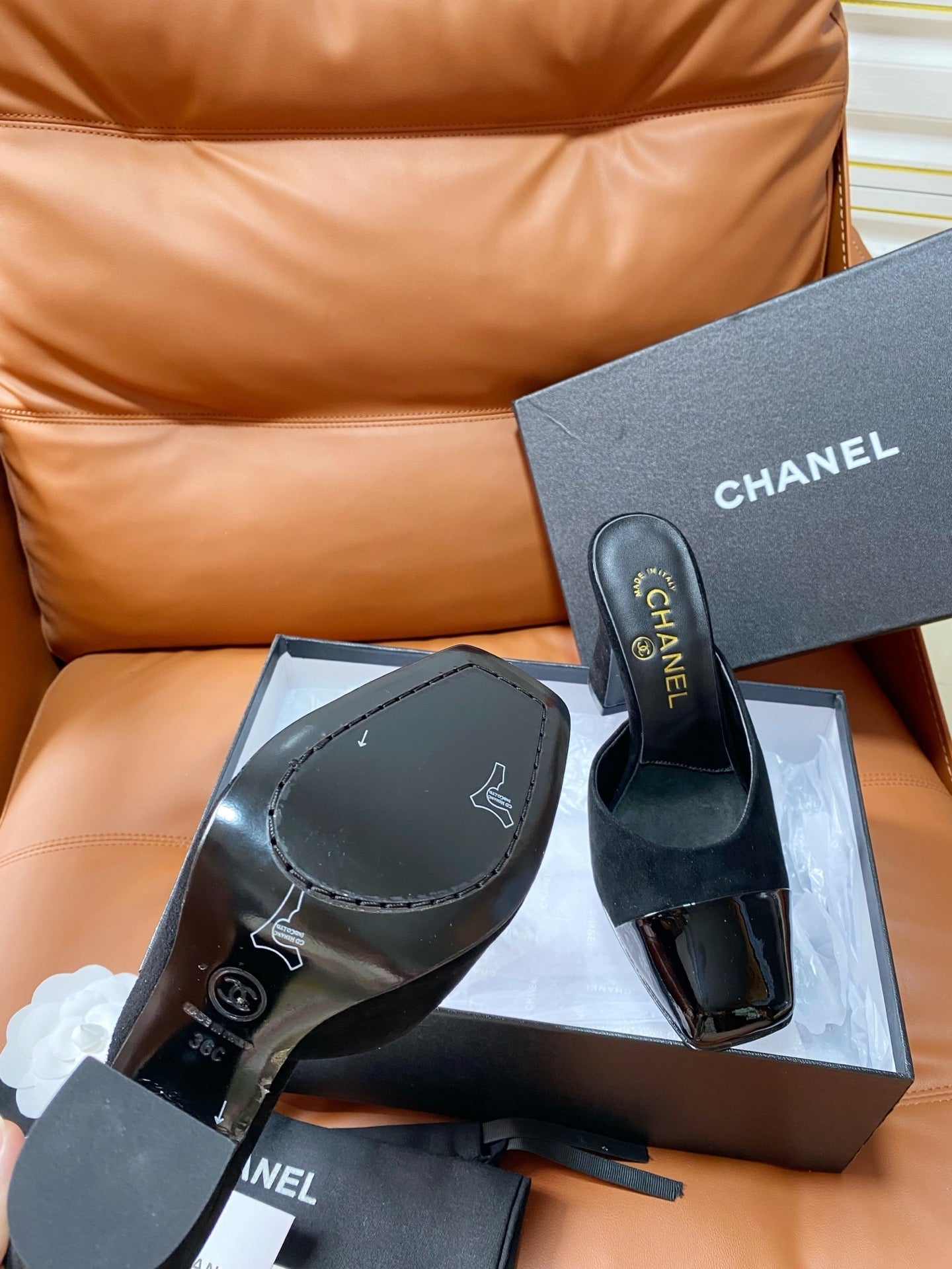CHANEL 26S HIGH-HEEL MULES 90 MM IN BLACK SUEDE AND LAMBSKIN