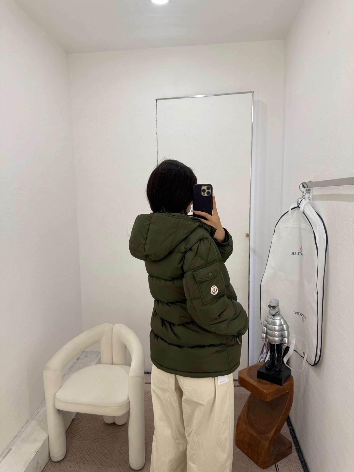 MONCLER 25S SHORT HOODED PUFFER JACKET 325