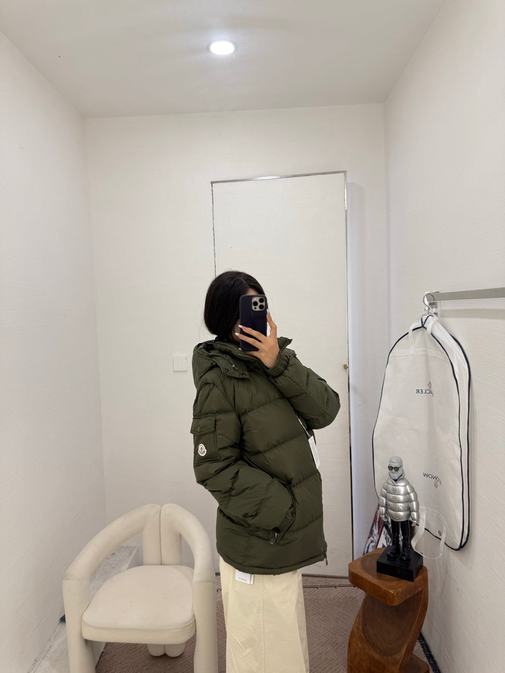 MONCLER 25S SHORT HOODED PUFFER JACKET 325