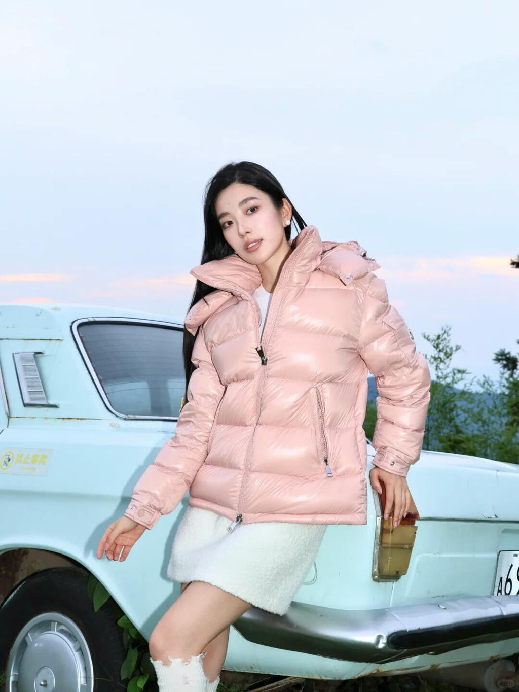 MONCLER 25S SHORT DOWN JACKET 299