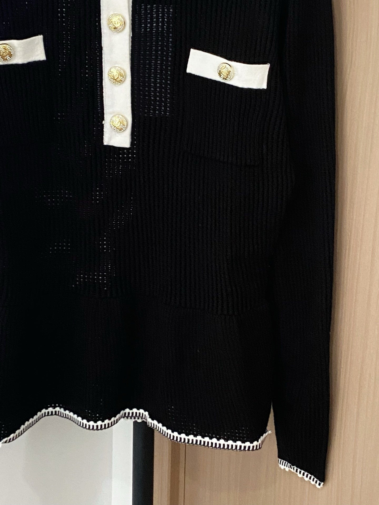 CHANEL 25S SHIRT STYLE 252