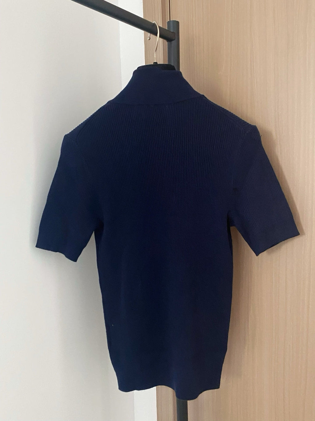 MIUMIU SHORT-SLEEVE KNIT TOP STYLE 264