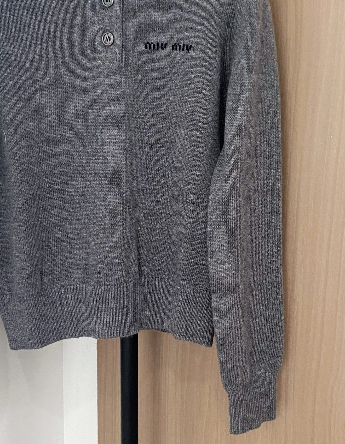MIUMIU SWEATER STYLE 153