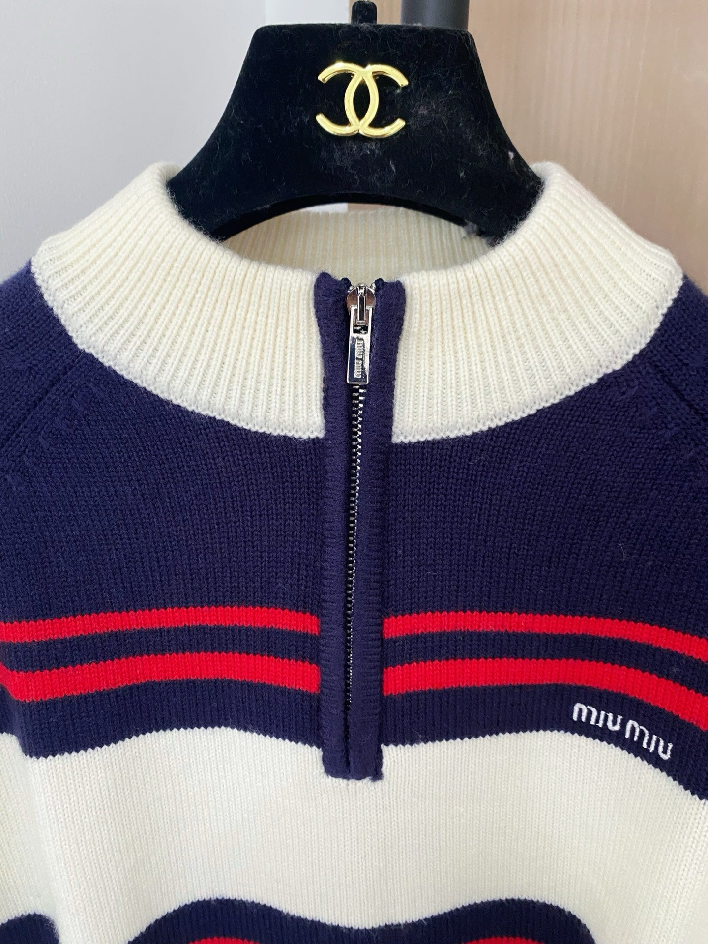 MIUMIU SWEATER STYLE 135