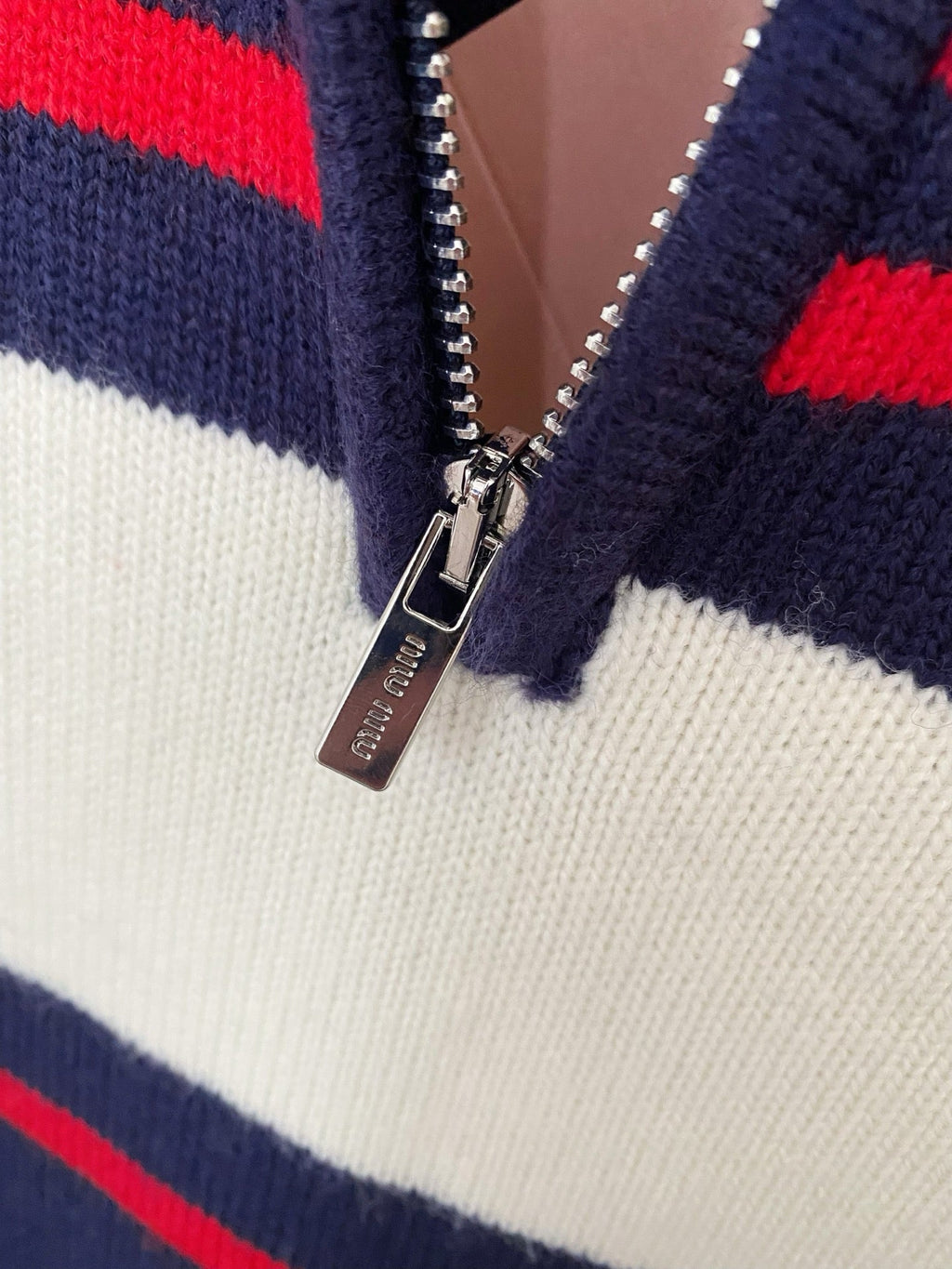 MIUMIU SWEATER STYLE 135
