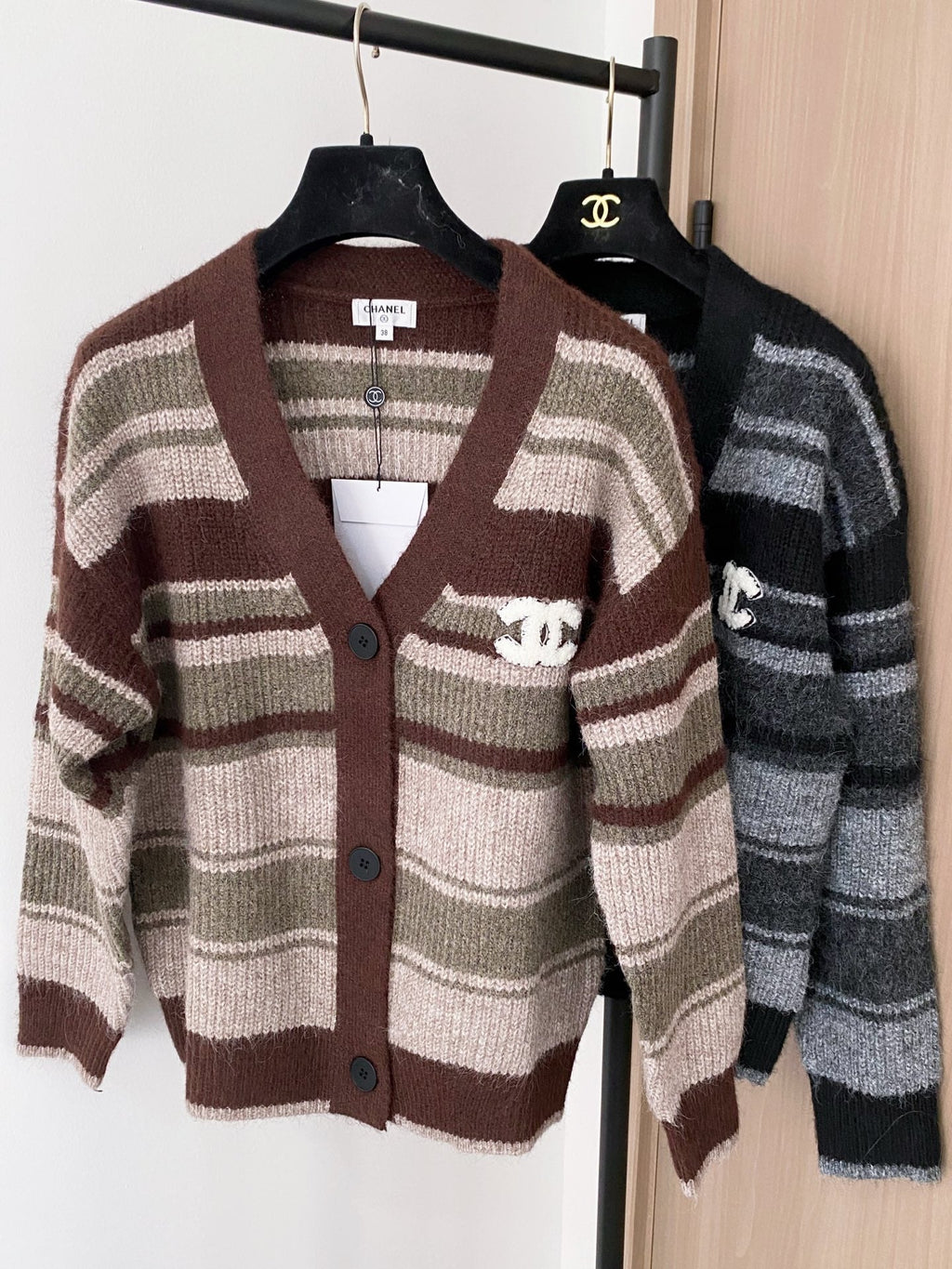 CHANEL 25S CARDIGAN JACKET 431