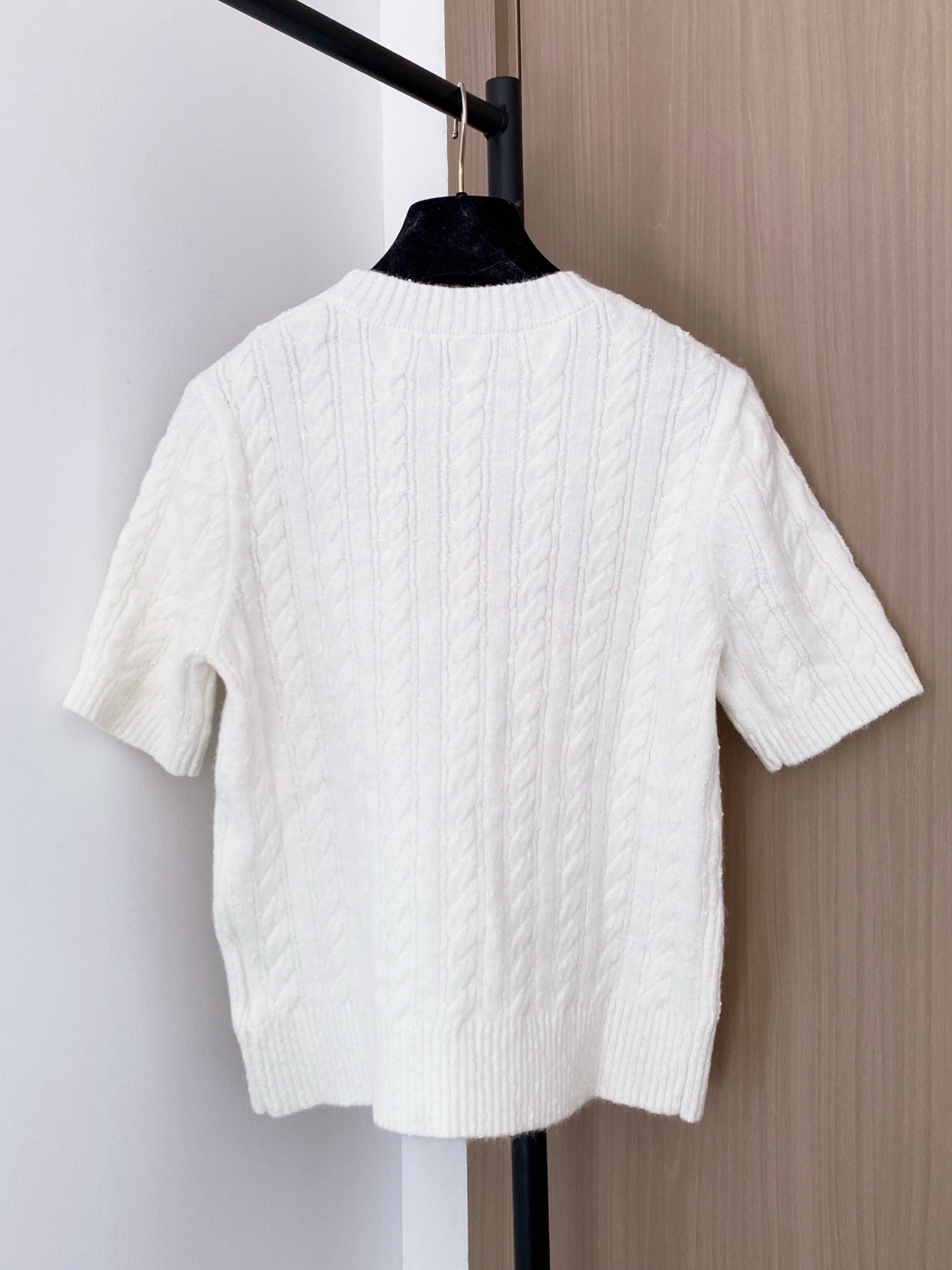 MIUMIU SHORT-SLEEVE SWEATER STYLE 699