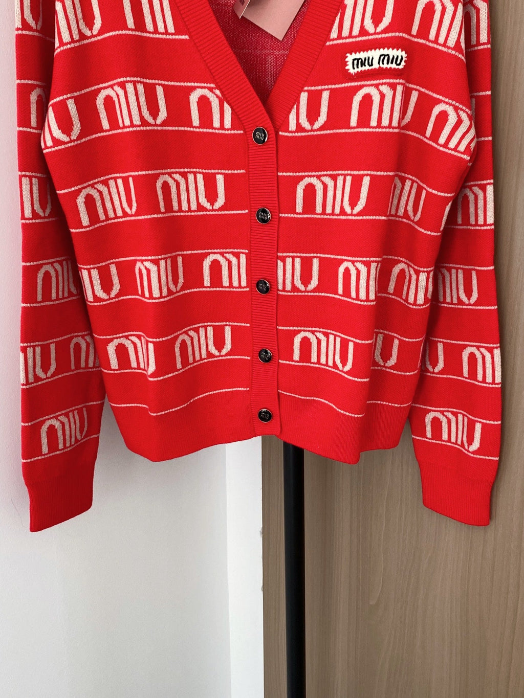 MIUMIU CARDIGAN STYLE 701