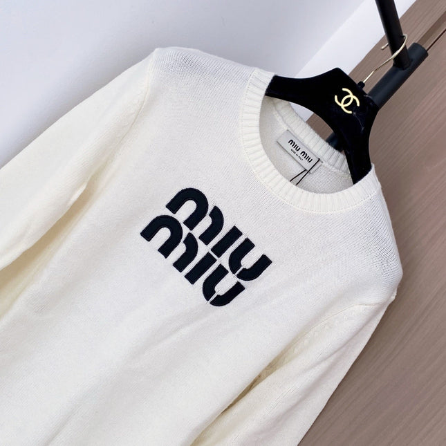 MIUMIU SWEATER STYLE 704