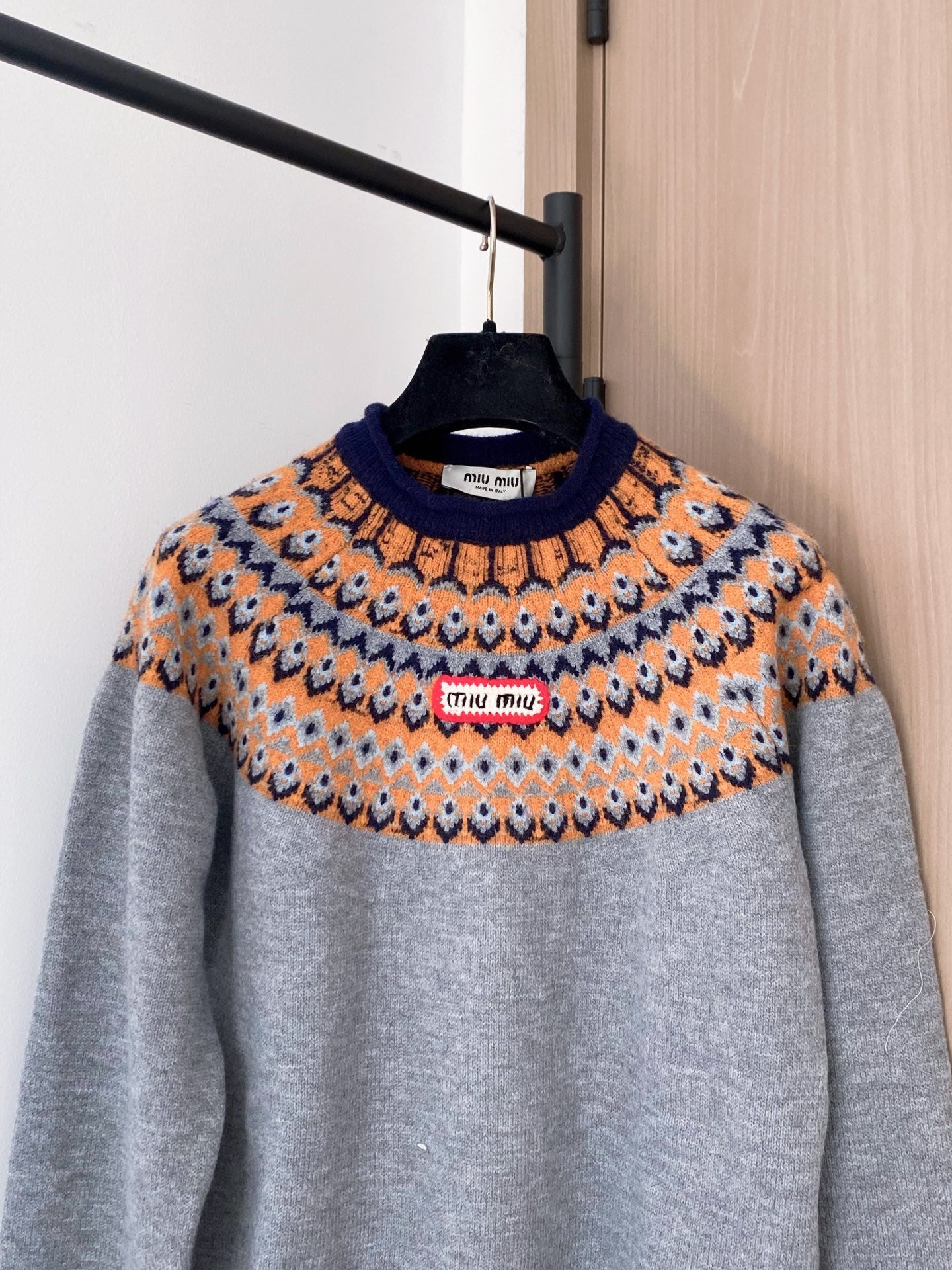 MIUMIU SWEATER STYLE 708