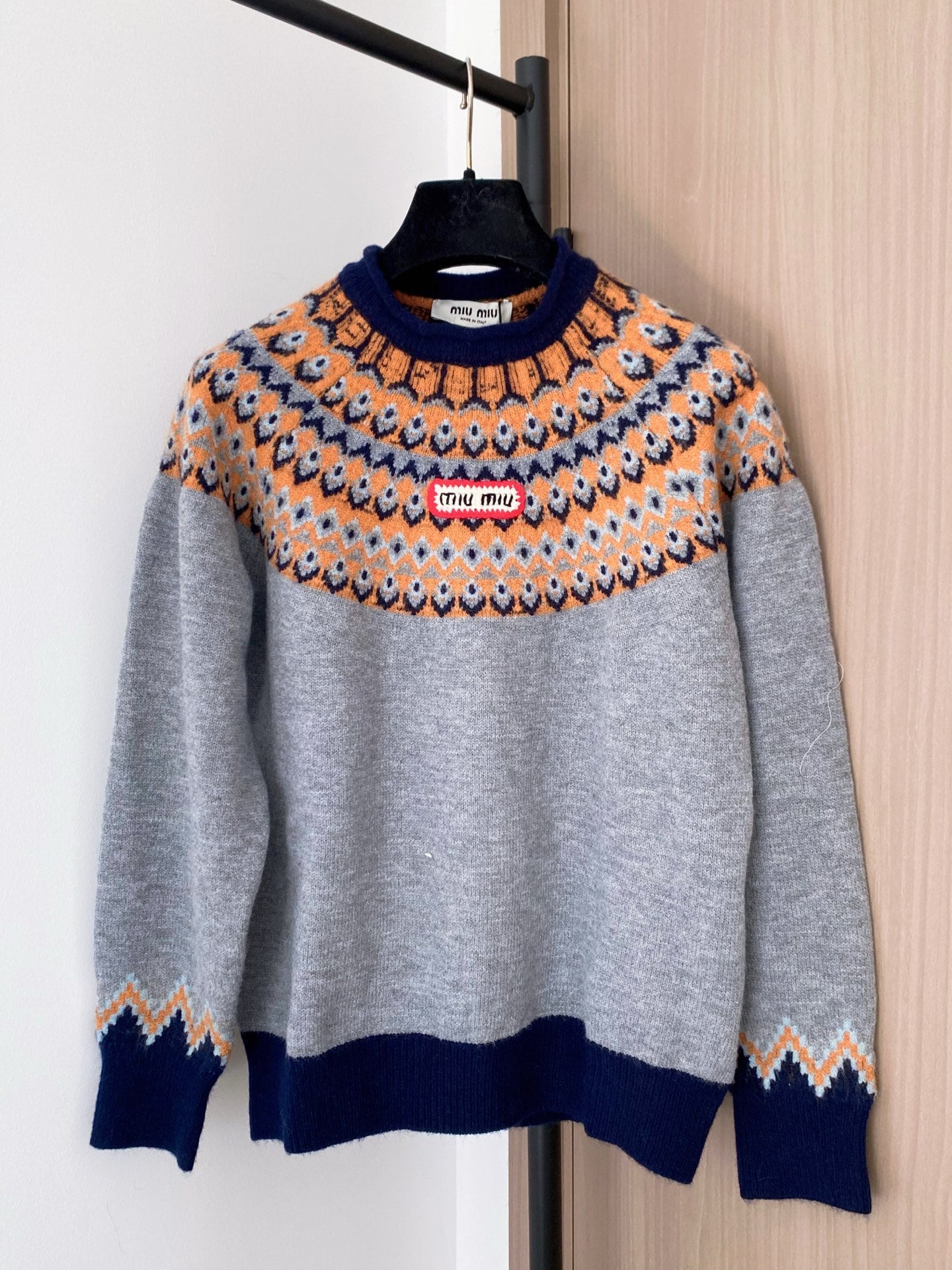 MIUMIU SWEATER STYLE 708