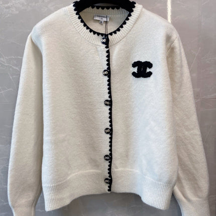 CHANEL 26S CARDIGAN JACKET 655