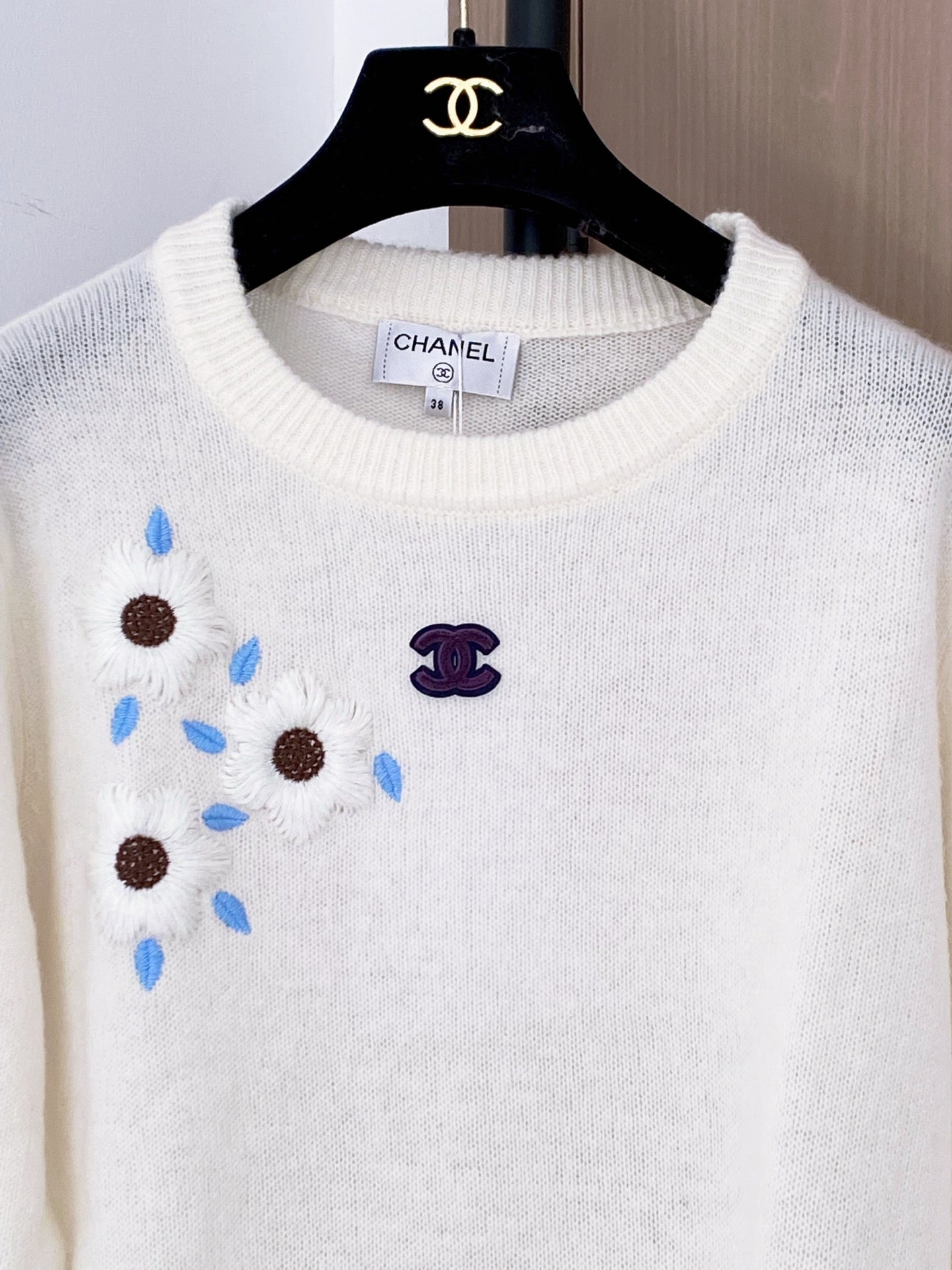 CHANEL 26S CREW NECK SWEATER 857
