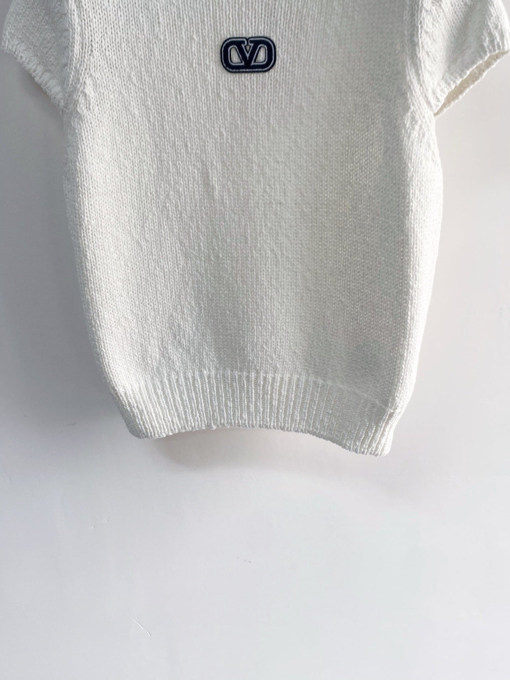 VALENTINO 26S SLEEVELESS KNIT TOP 217