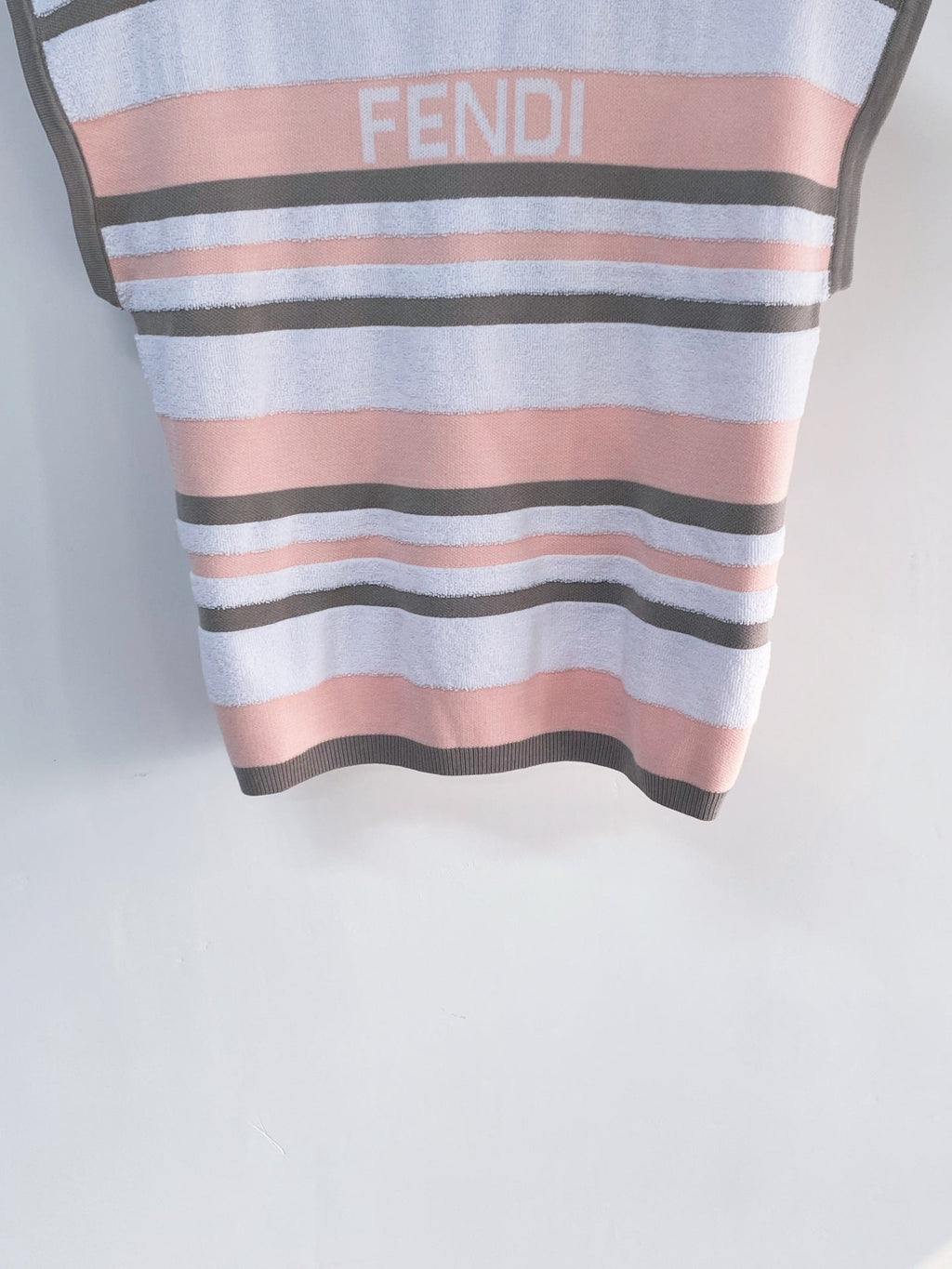 FENDI 26S SHORT SLEEVE KNIT TOP 138