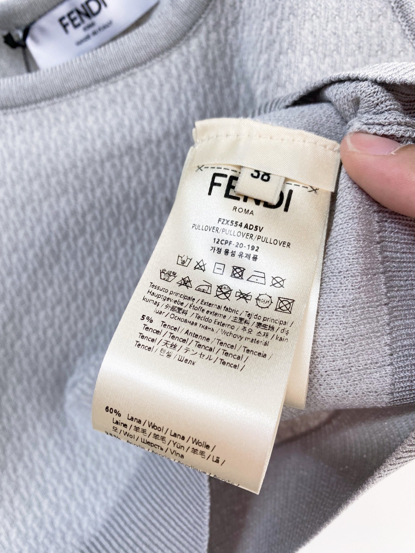 FENDI 26S KNIT TANK TOP 136