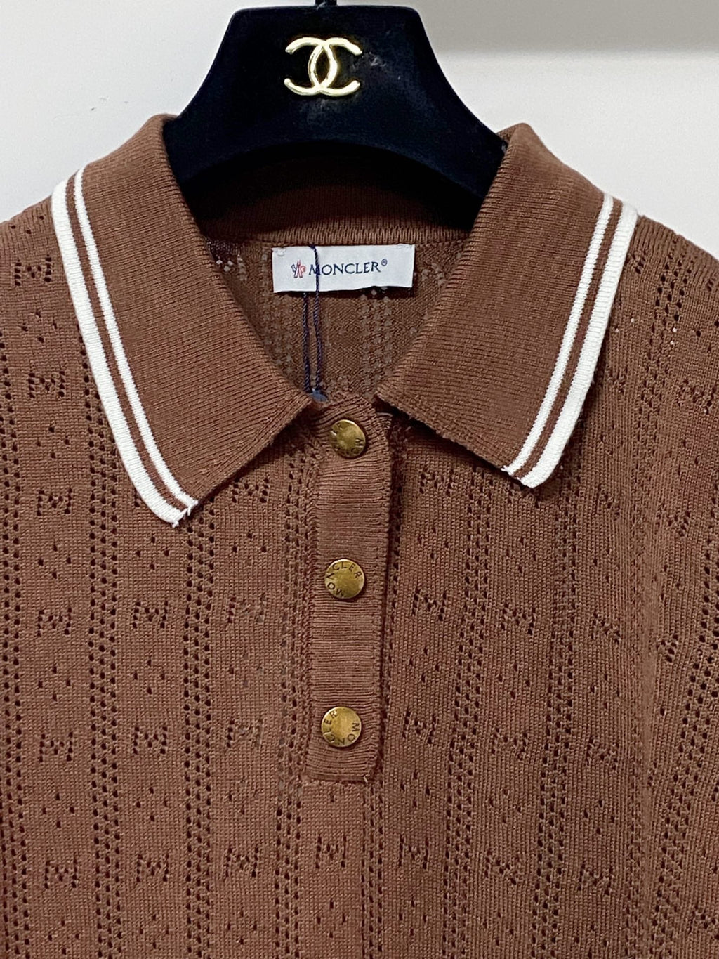 MONCLER 26S SHORT SLEEVE SHIRT 647