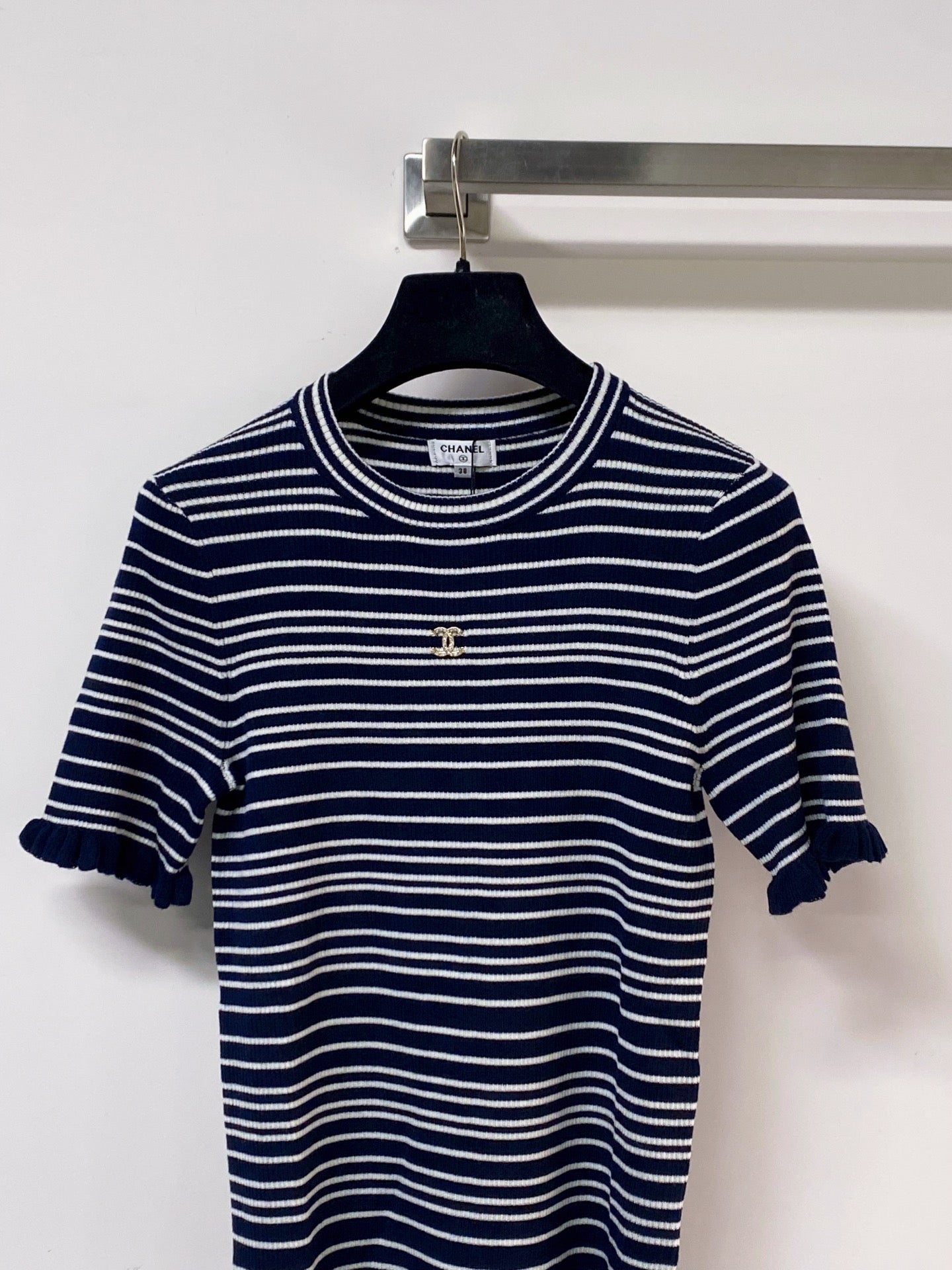 CHANEL 26S SHORT-SLEEVE SWEATER STYLE 1052