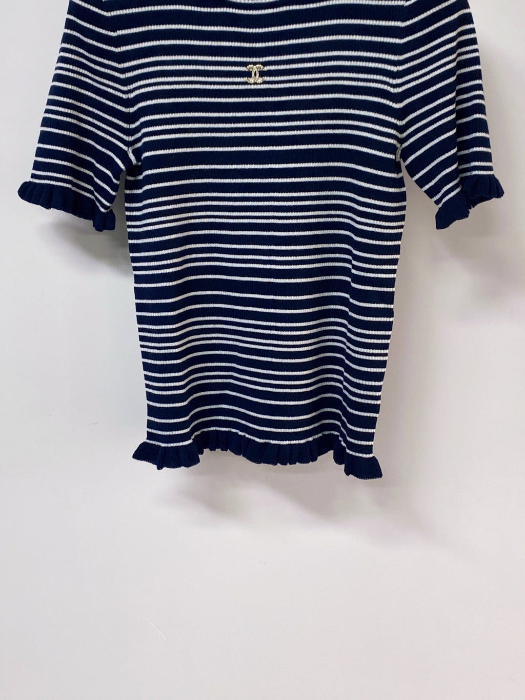 CHANEL 26S SHORT-SLEEVE SWEATER STYLE 1052