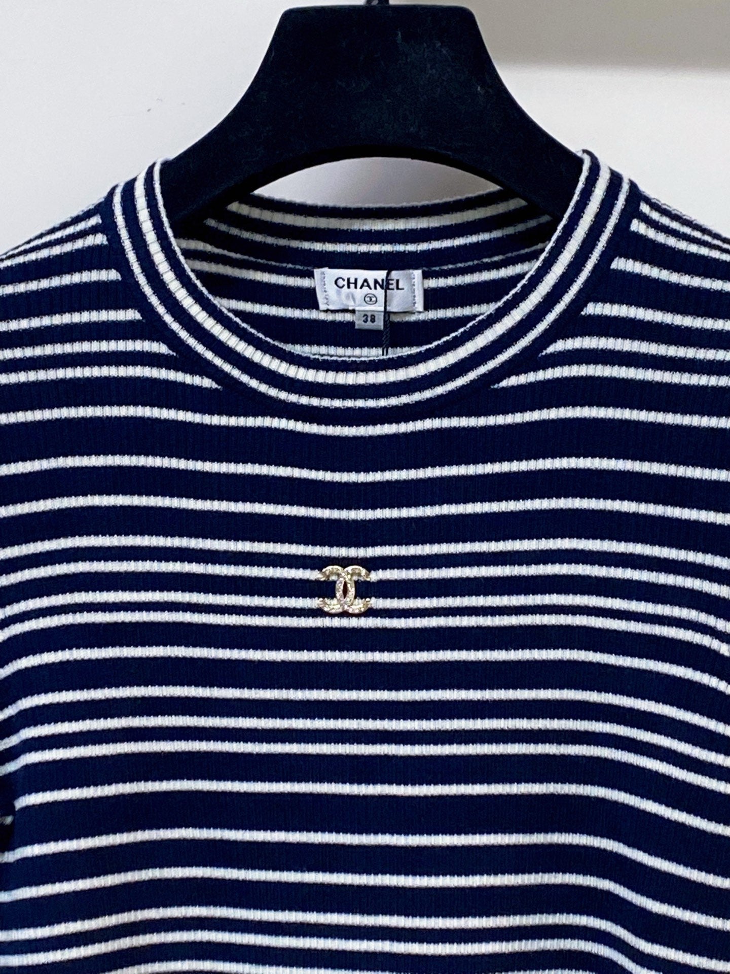 CHANEL 26S SHORT-SLEEVE SWEATER STYLE 1052