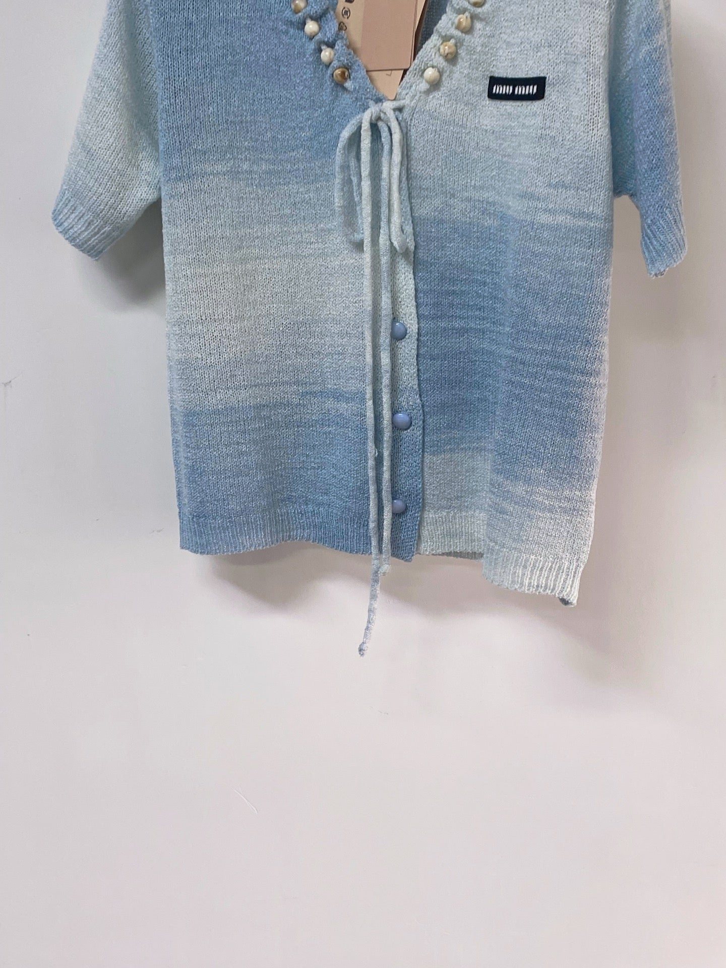 MIUMIU 26S SHORT-SLEEVED SWEATER STYLE 1131