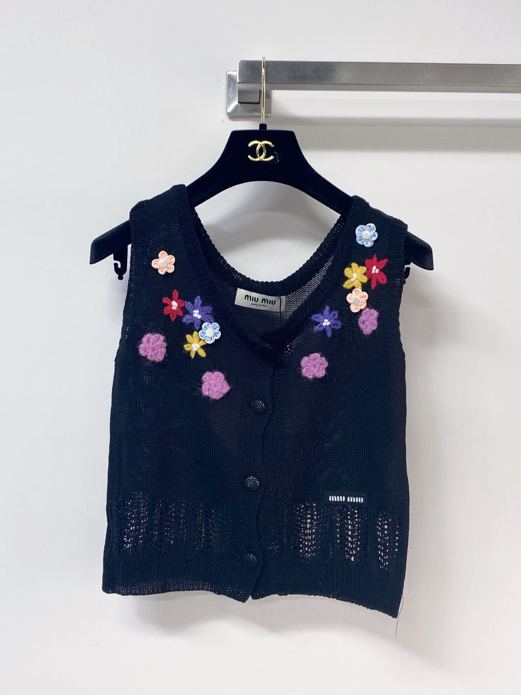 MIUMIU 26S SLEEVELESS SWEATER STYLE 1134