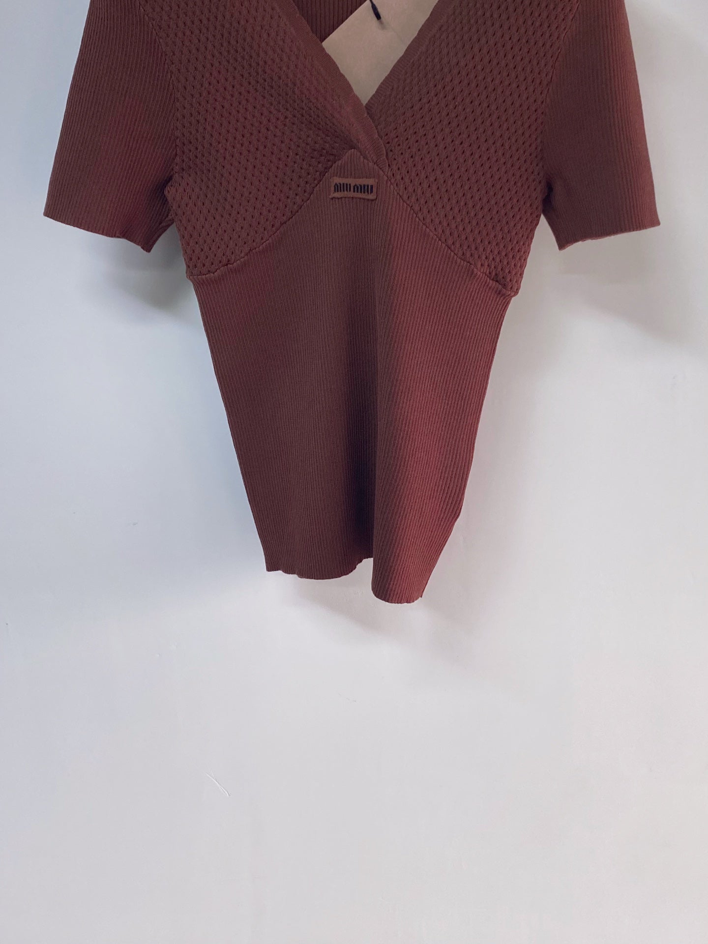 MIUMIU 26S SHORT-SLEEVED SWEATER STYLE 1141