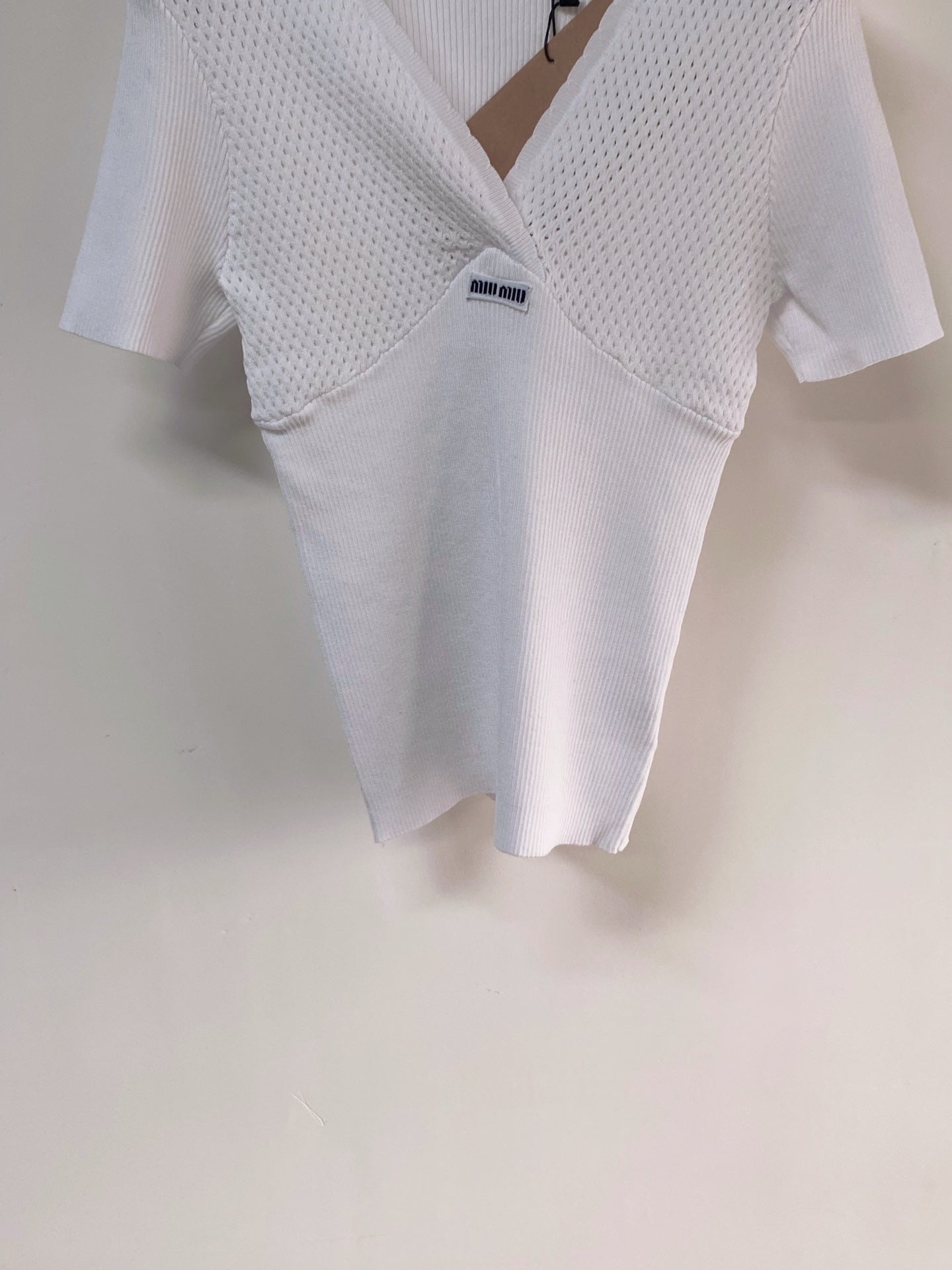 MIUMIU 26S SHORT-SLEEVED SWEATER STYLE 1139
