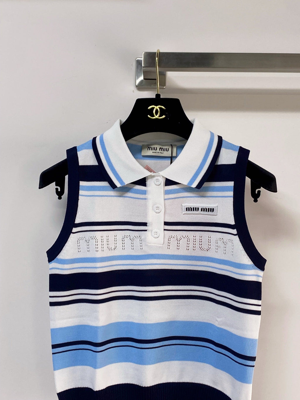 MIUMIU 26S SLEEVELESS KNIT POLO TOP STYLE 1125