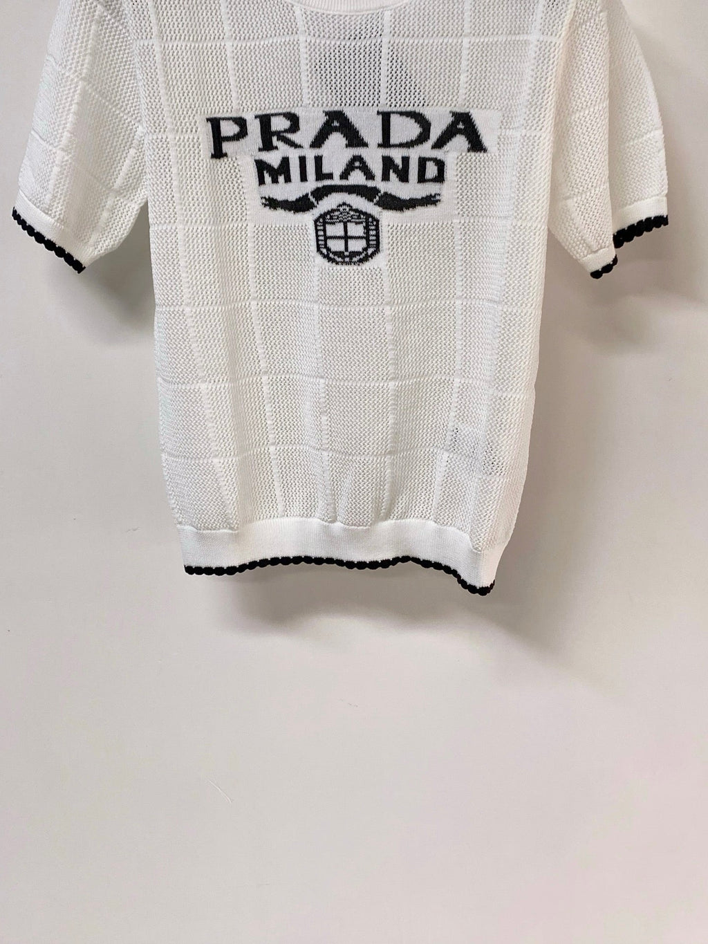 PRADA 26S SHORT-SLEEVED SWEATER STYLE 855
