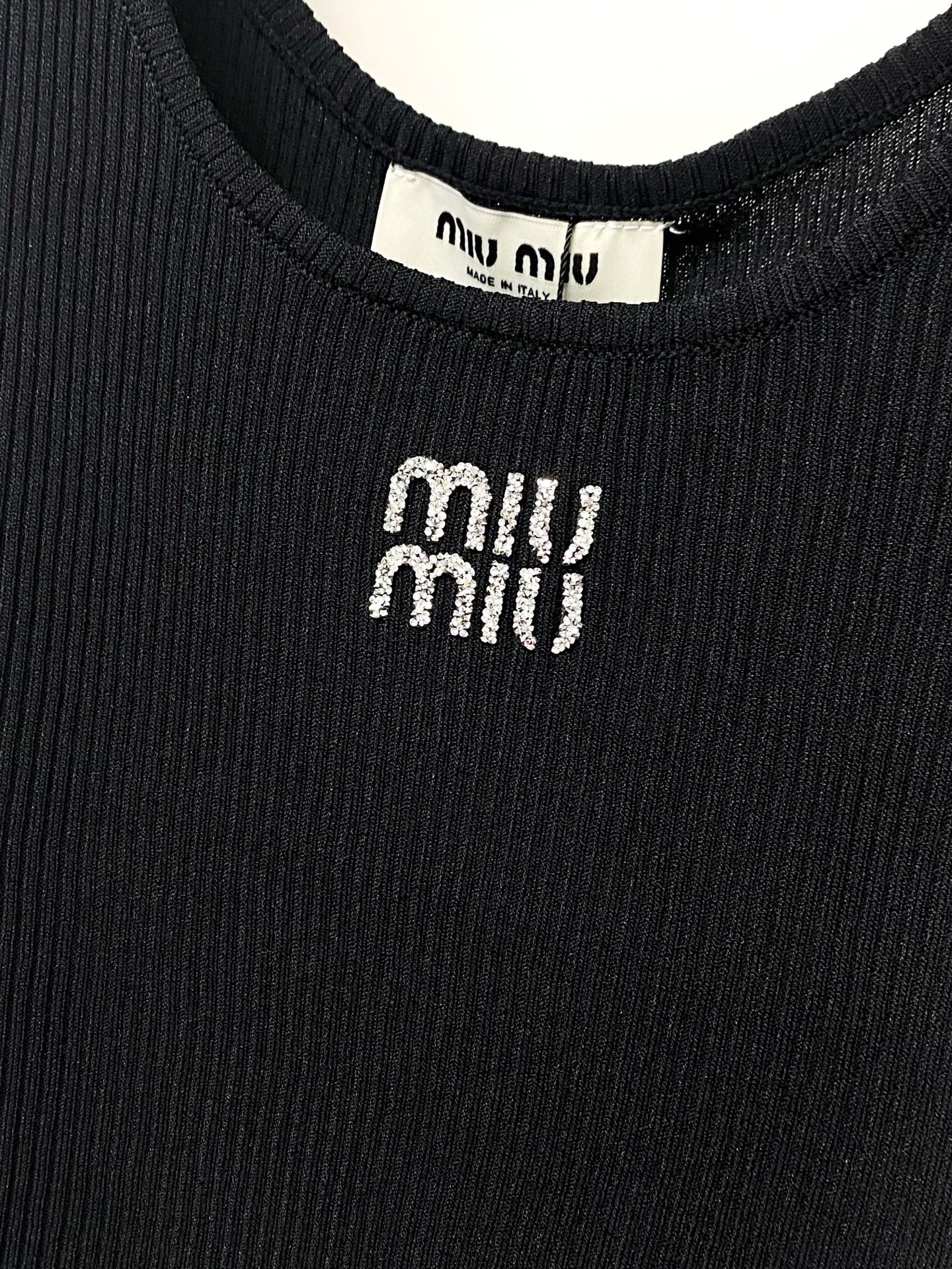 MIUMIU 26S TANK TOP STYLE 1048