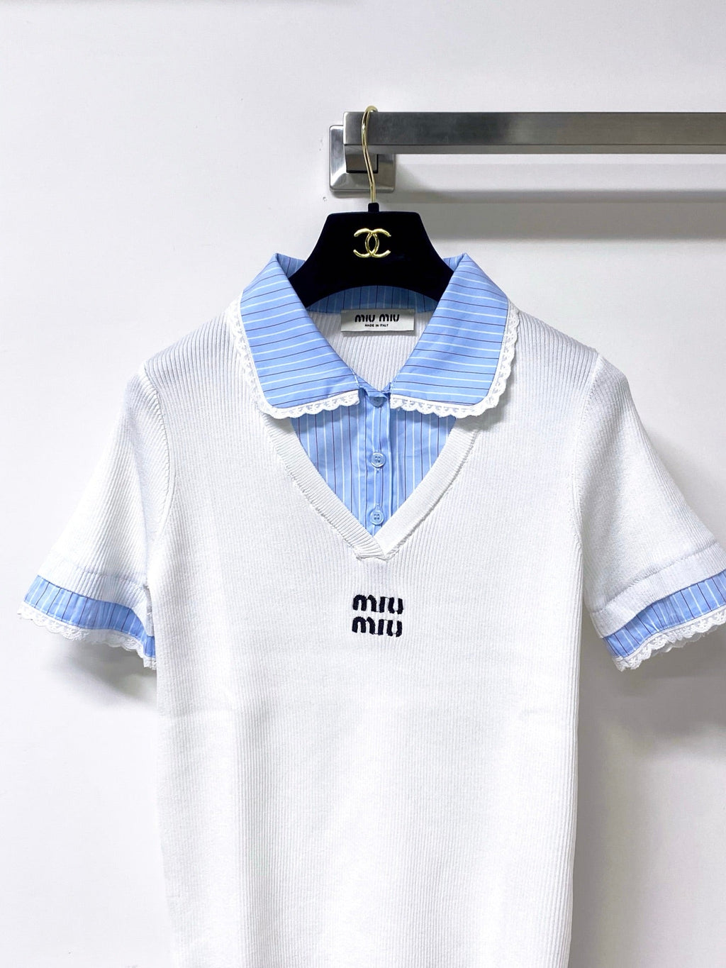 MIUMIU 26S SHORT-SLEEVED KNIT POLO SHIRT STYLE 1054