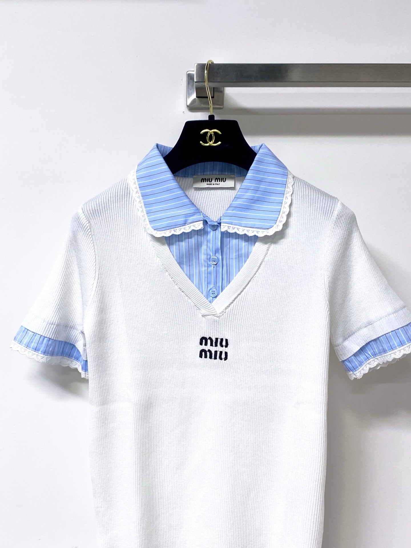 MIUMIU 26S SHORT-SLEEVED KNIT POLO SHIRT STYLE 1054