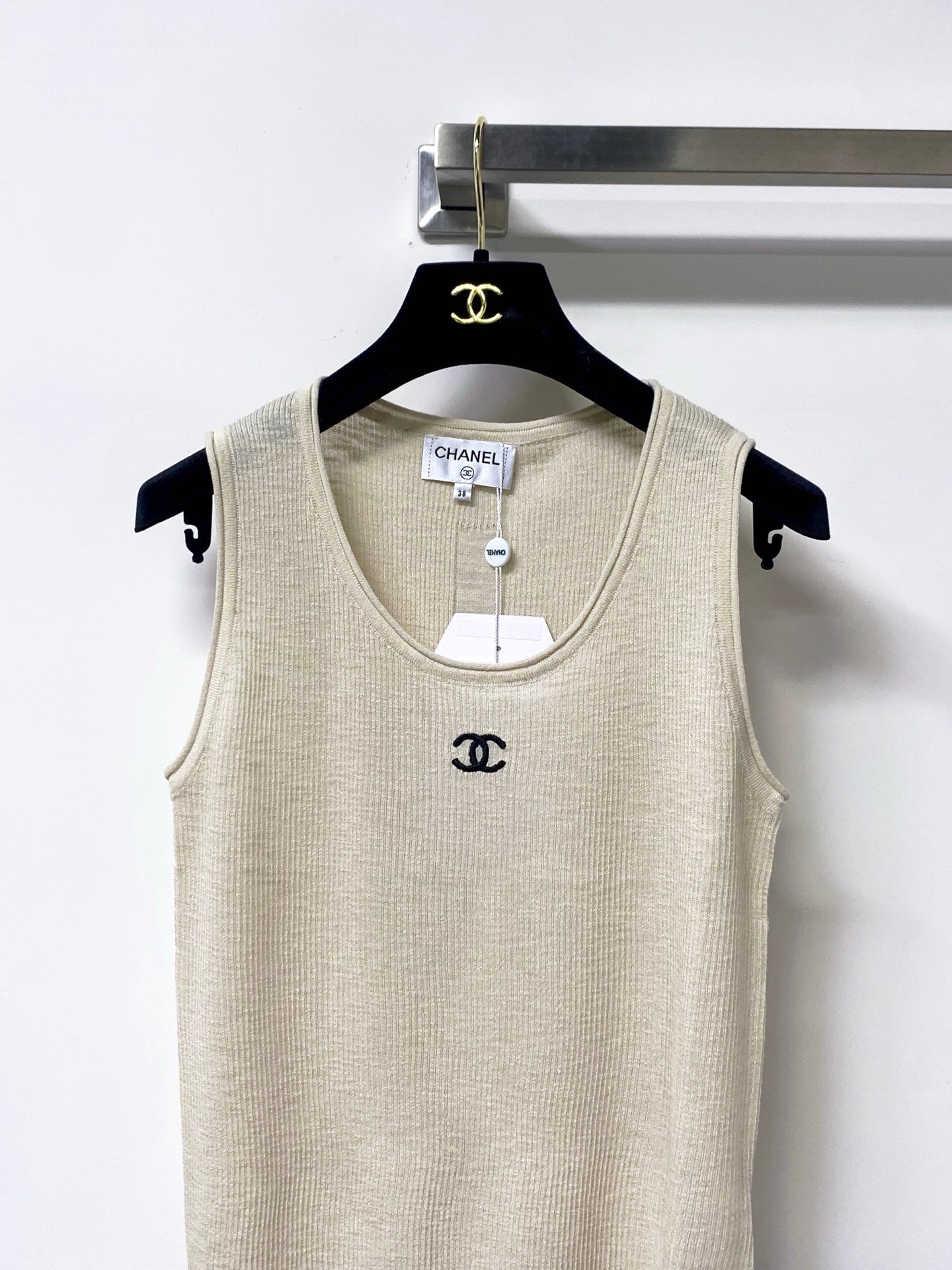 CHANEL 26S KNIT SLEEVELESS TOP STYLE 1203