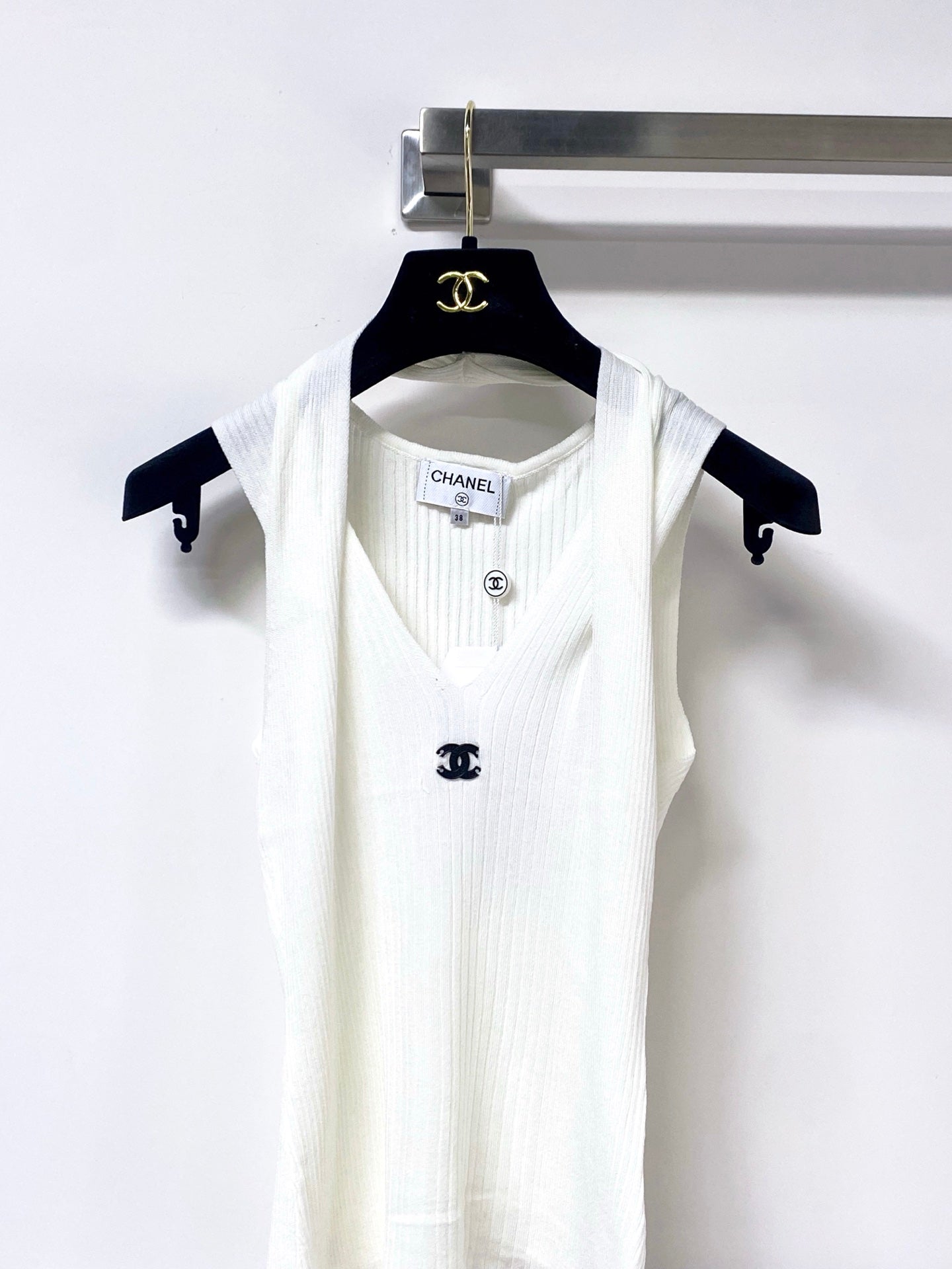 CHANEL 26S KNITTED SLEEVELESS TOP STYLE 1168