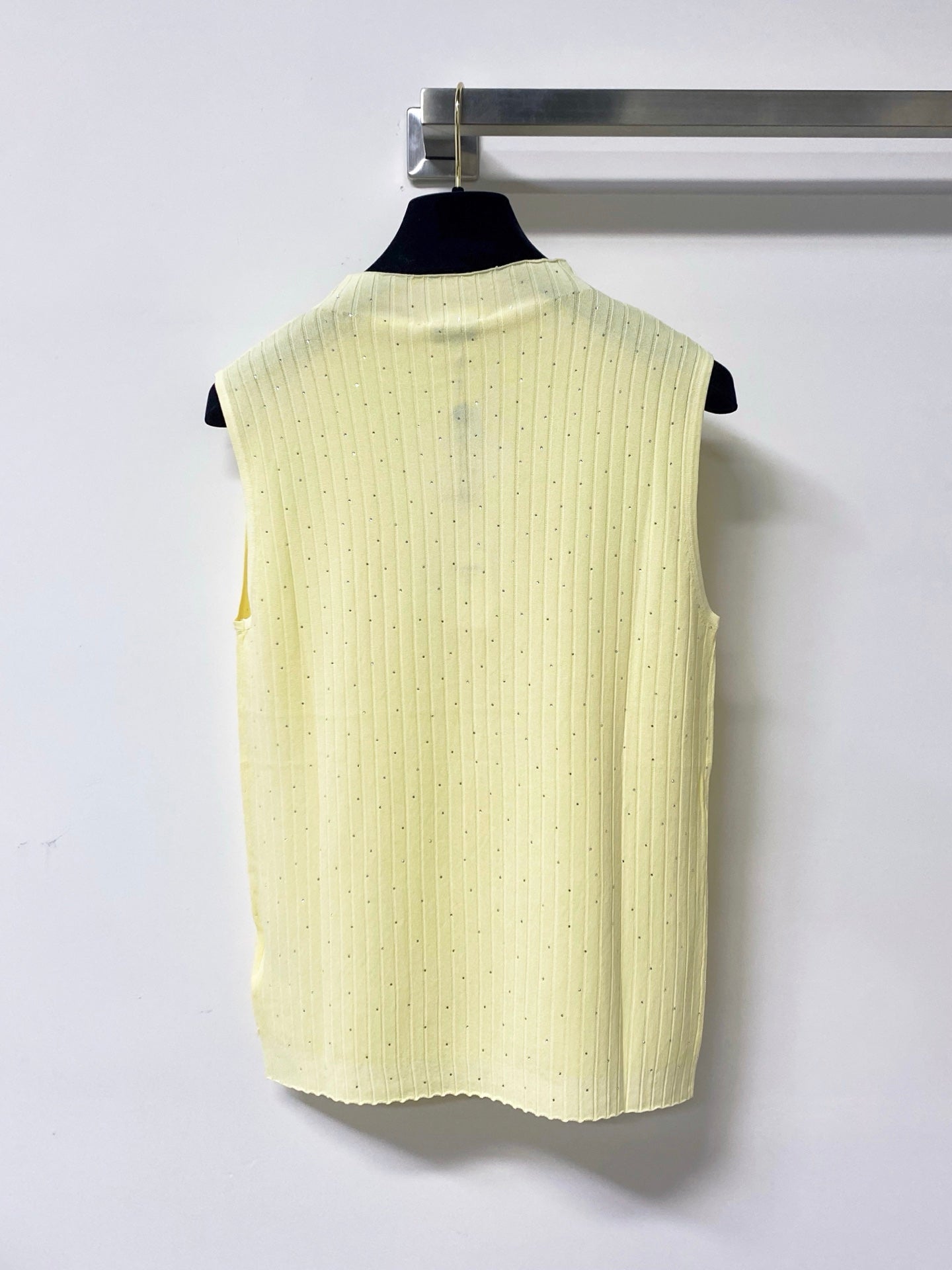 CHANEL 26S SLEEVELESS TOP STYLE 1135