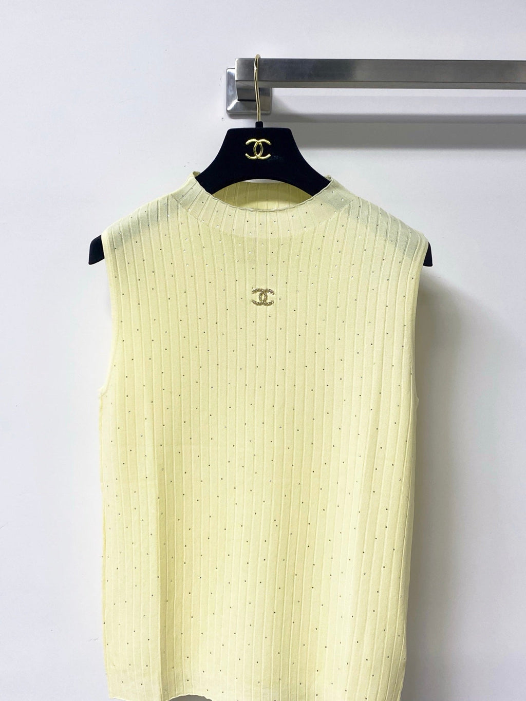 CHANEL 26S SLEEVELESS TOP STYLE 1135