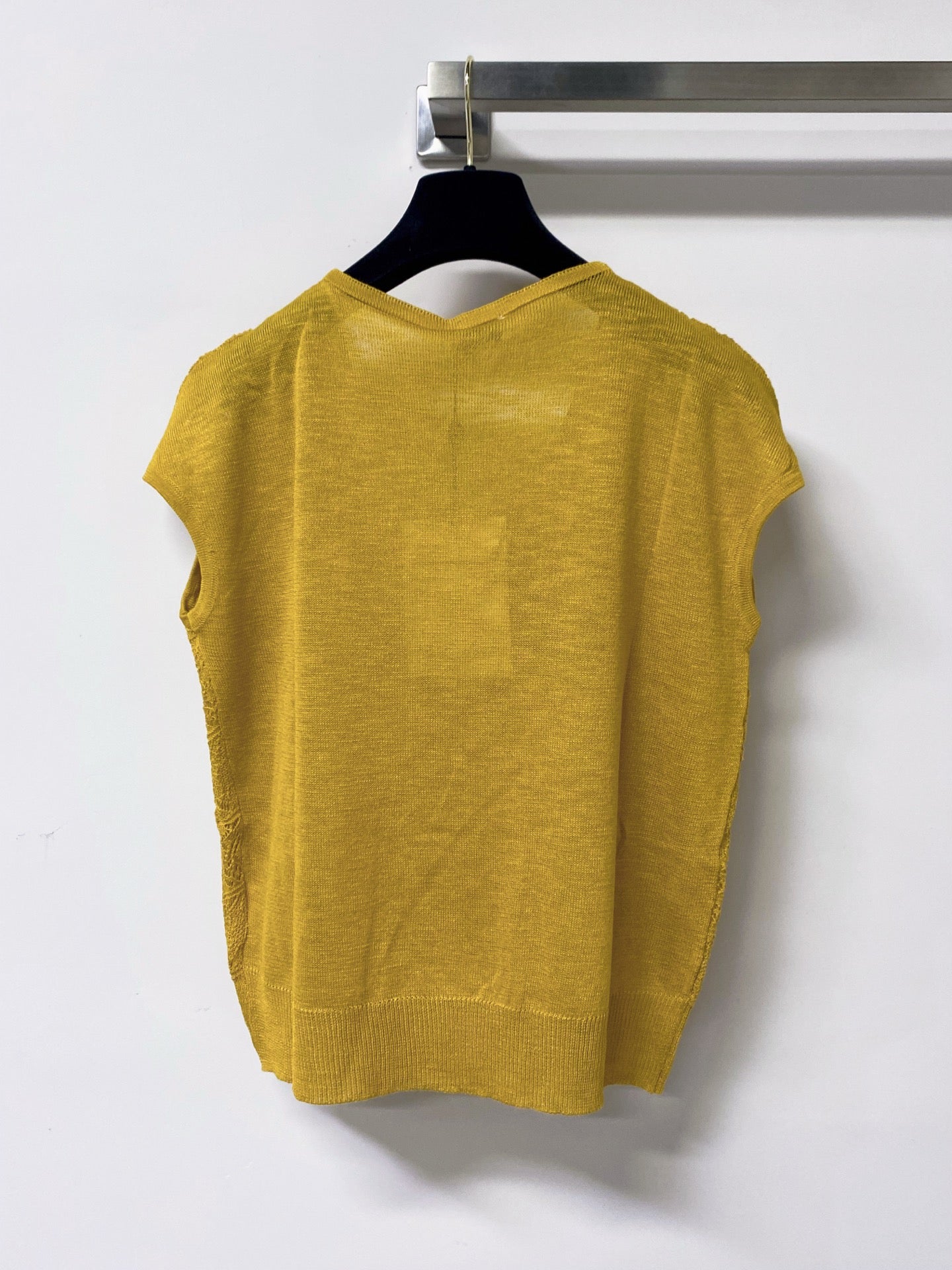 CHANEL 26S KNIT V-NECK TOP STYLE 1272